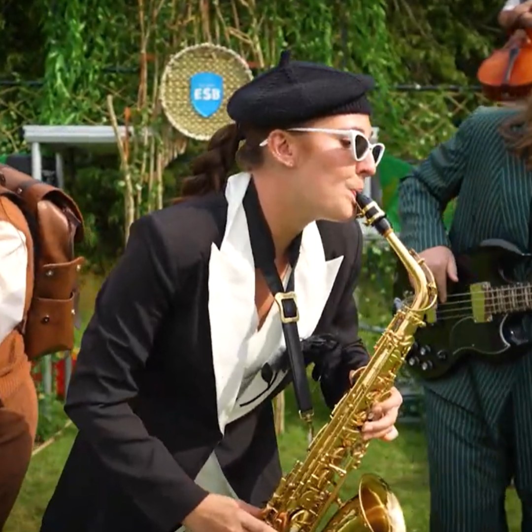 Bel & The Dragon - Kingsclere