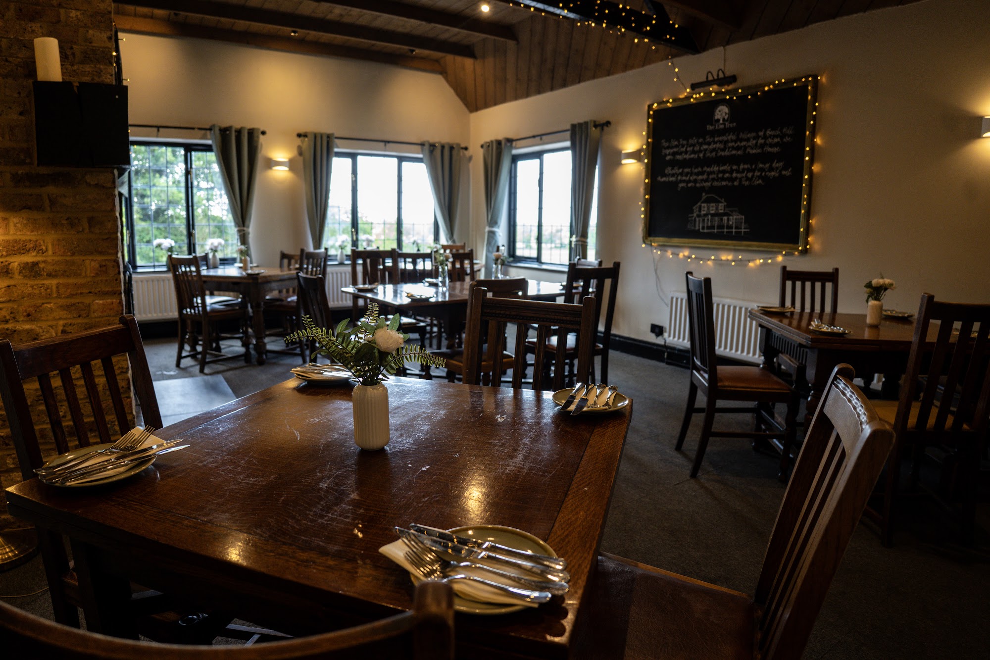 The Elm Tree Beech Hill Rd, Beech Hill, Reading