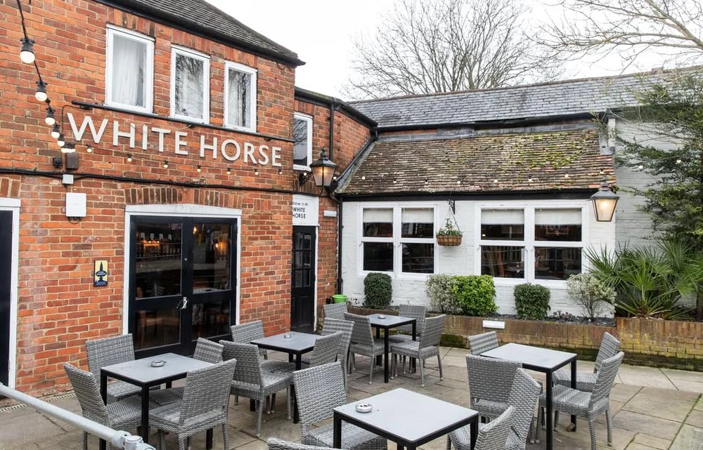 White Horse 9 Kidmore End Rd, Emmer Green, Reading