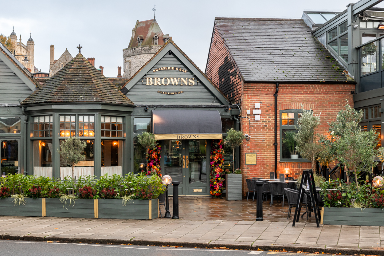 Browns Windsor The Promenade, Barry Ave, Windsor
