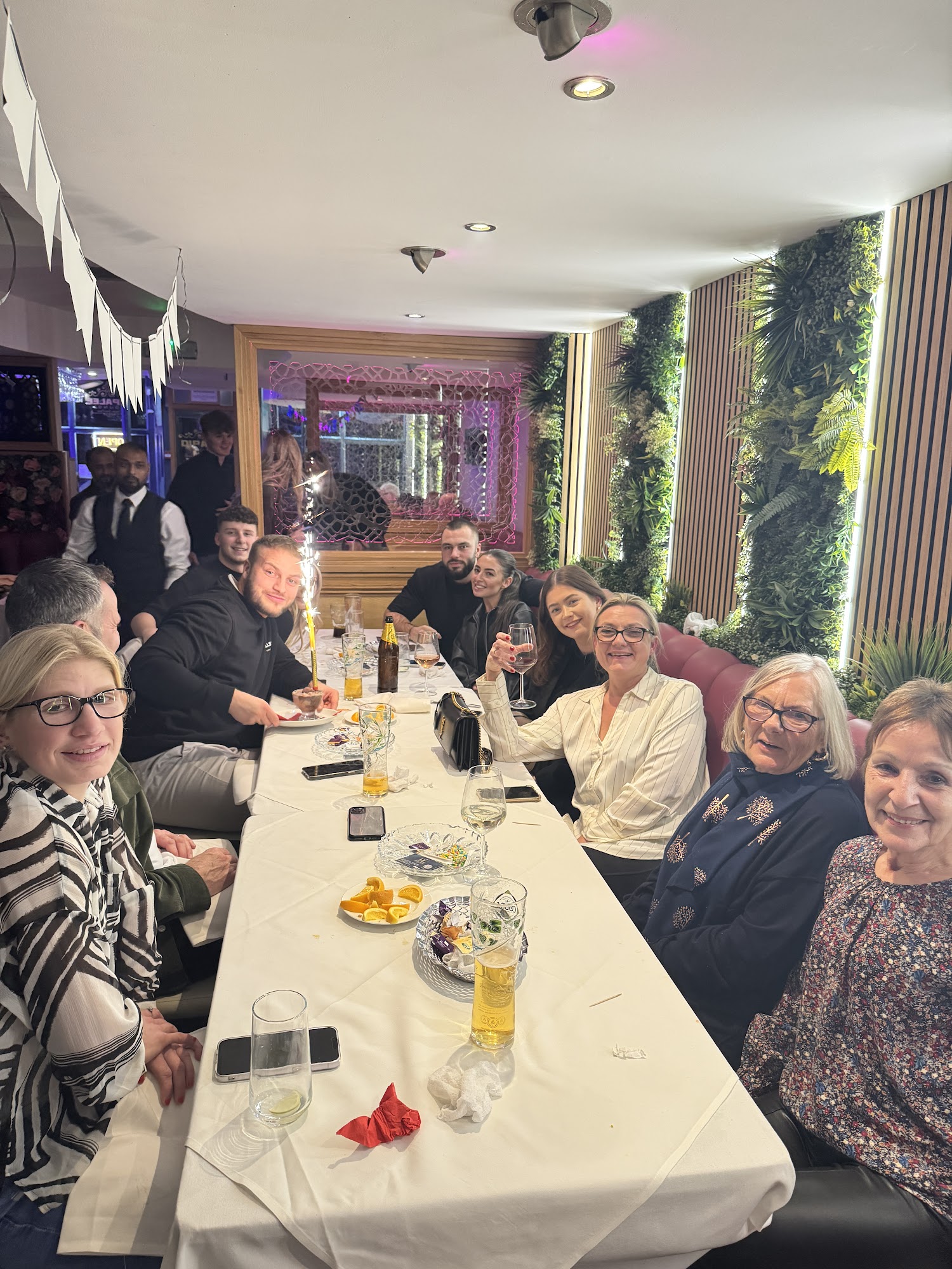 Dipalee Lounge 18 Castle St, Buckingham