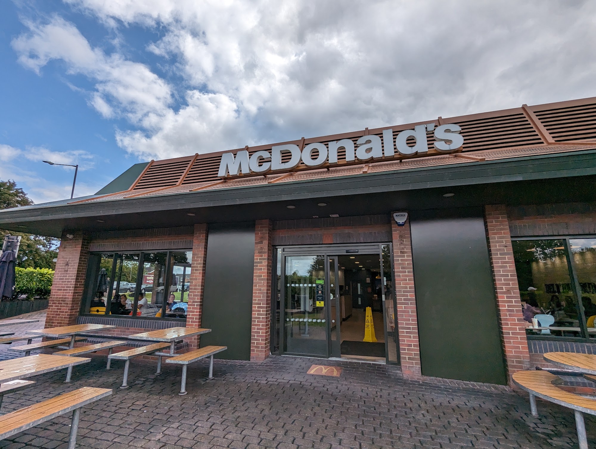 McDonald's 1 Broadfields, Bicester Rd, Aylesbury