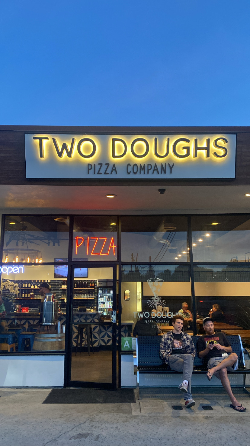 Two Doughs Pizza Co. 28860 Roadside Dr, Agoura Hills, CA 91301