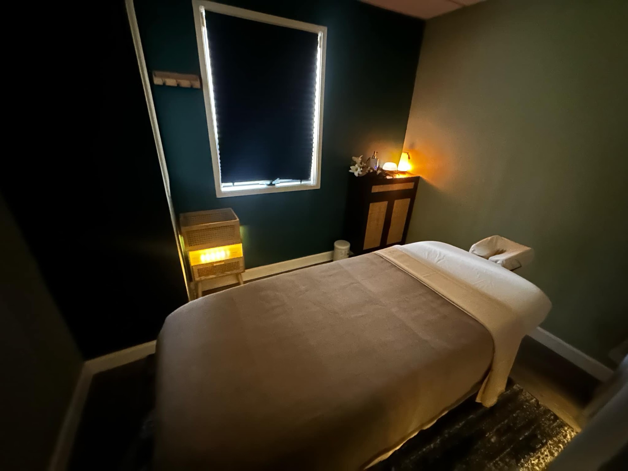 Shewa Thai Massage 405 Kains Ave #103, Albany California 94706