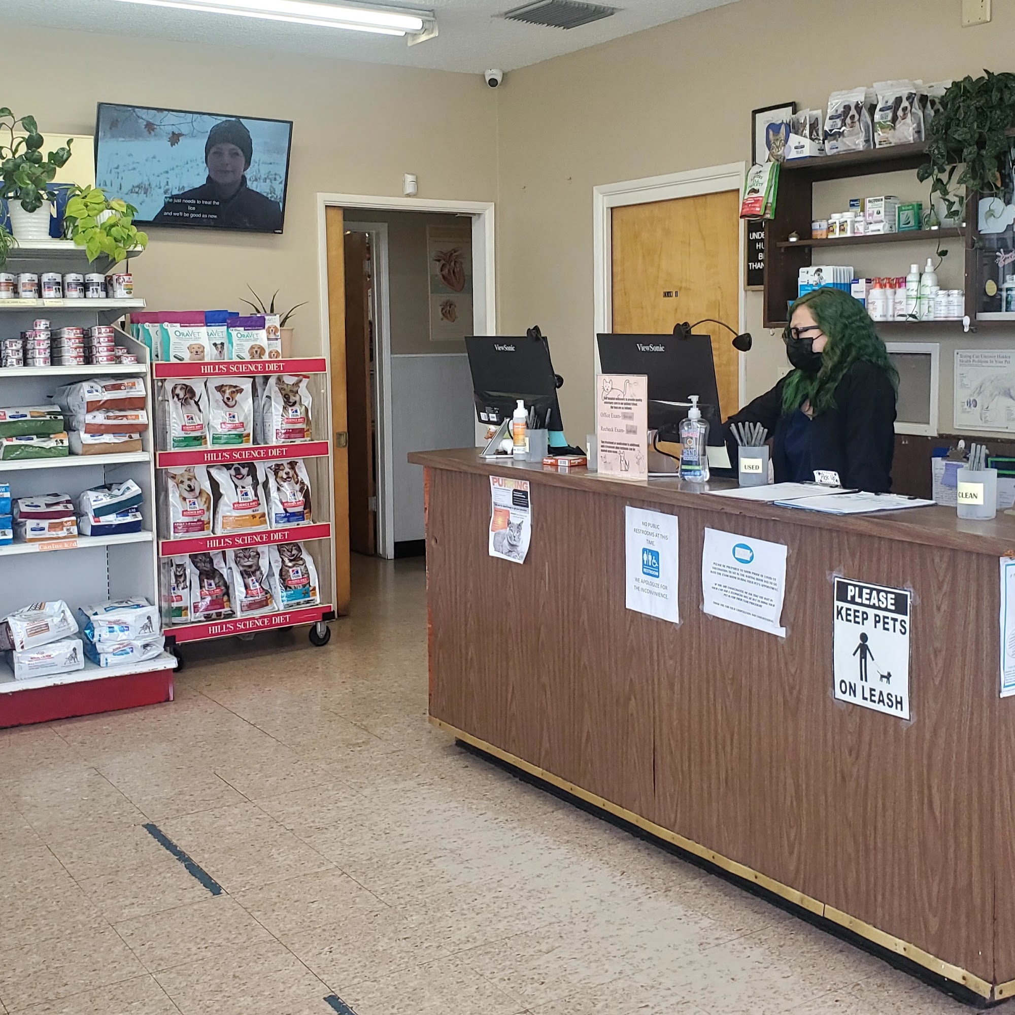 Alhambra Animal Hospital: Heidi Henstra & Christine Carrillo, DVM Alhambra