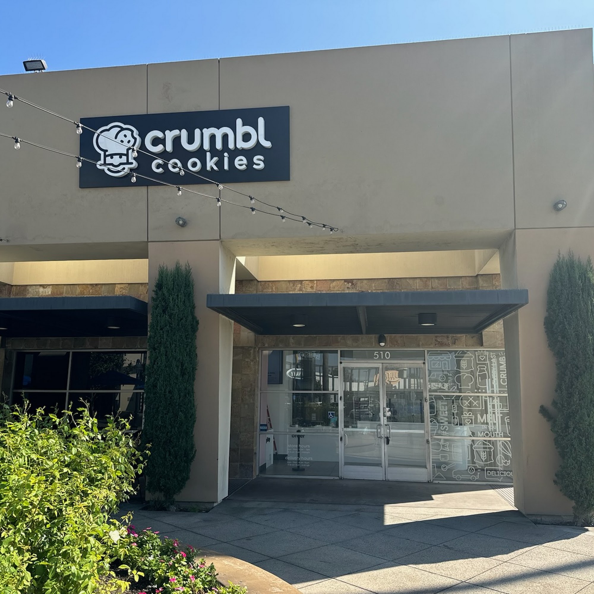 Crumbl 510 N Euclid St, Anaheim