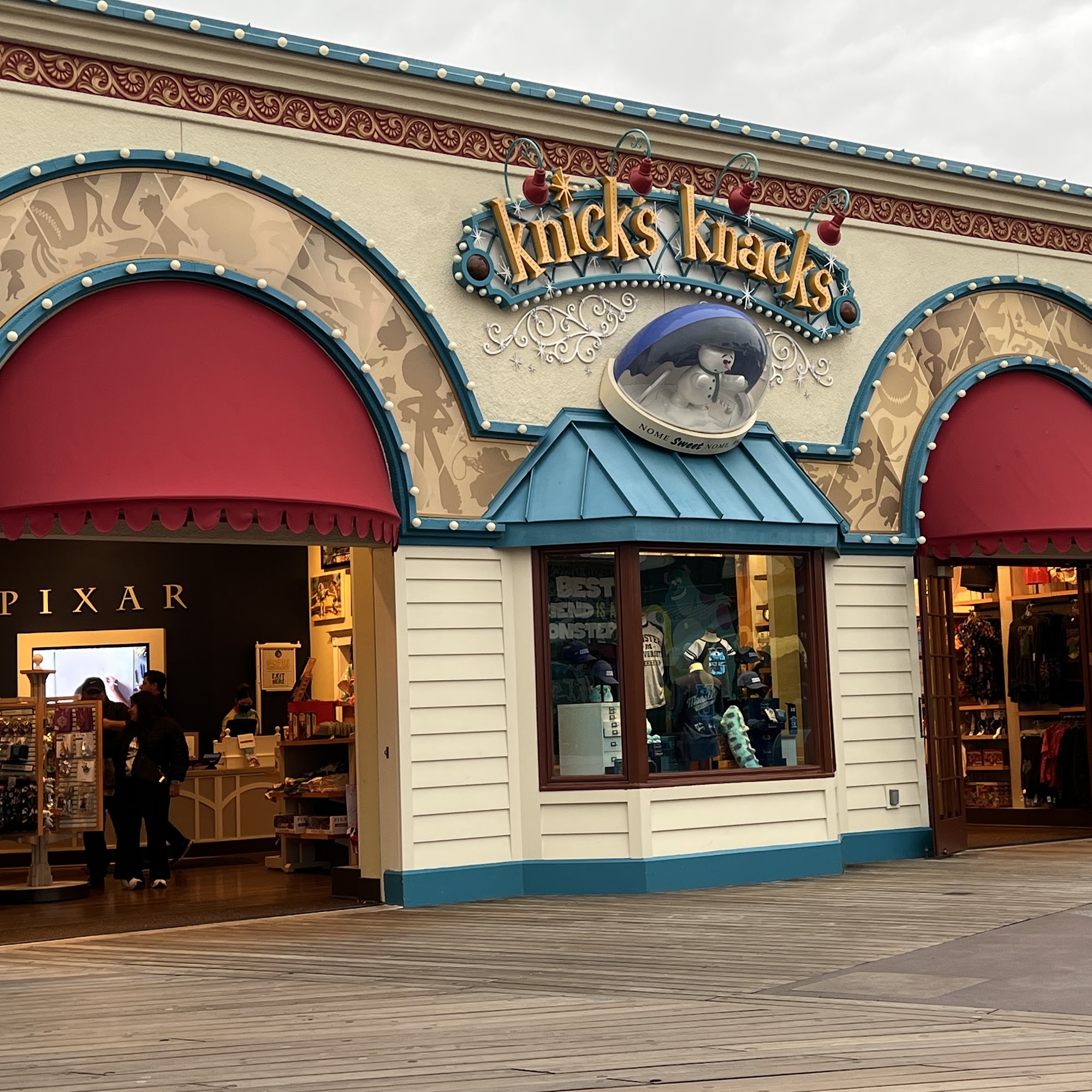 Knick's Knacks Anaheim