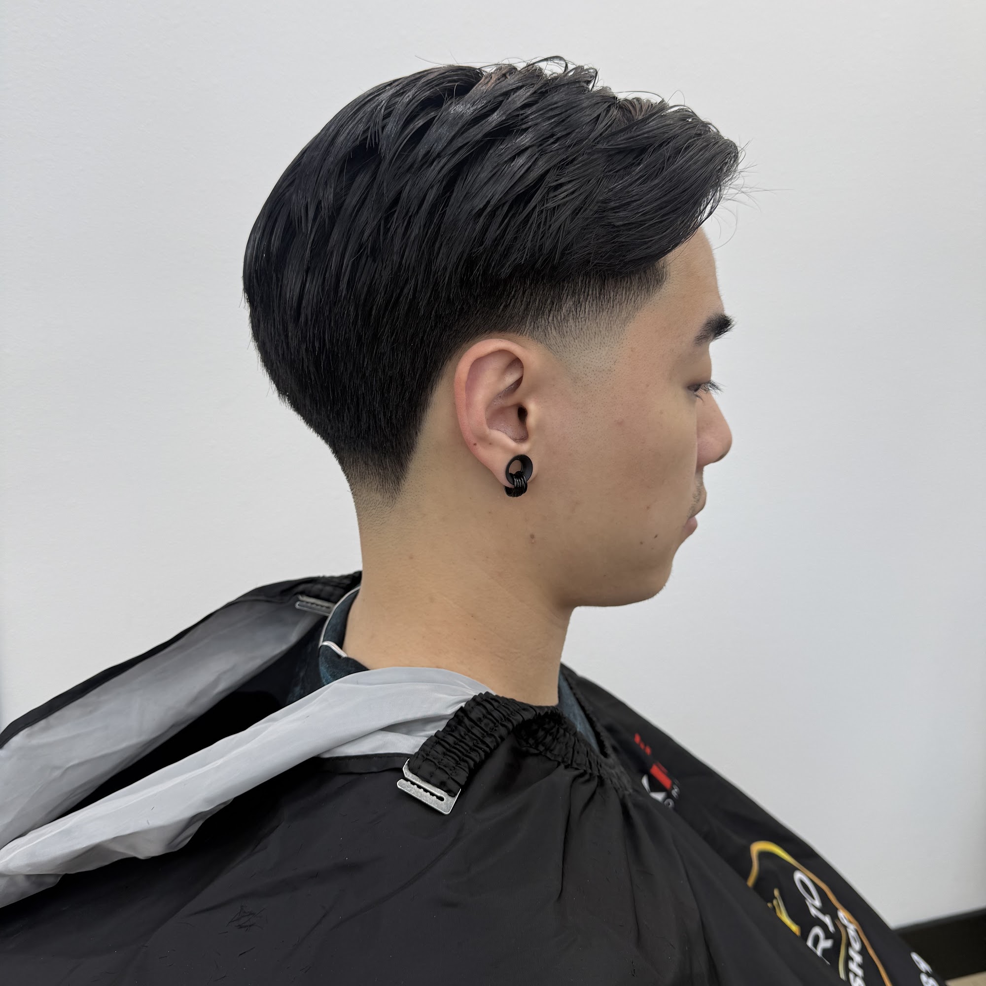 imperio barber shop 2816 W Lincoln Ave, Anaheim California 92801