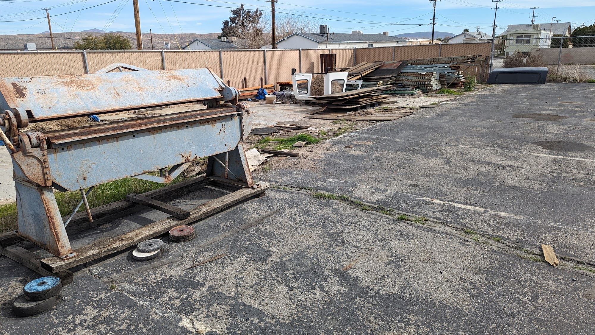 DUMP THAT JUNK 13501 Cuyamaca Rd, Apple Valley