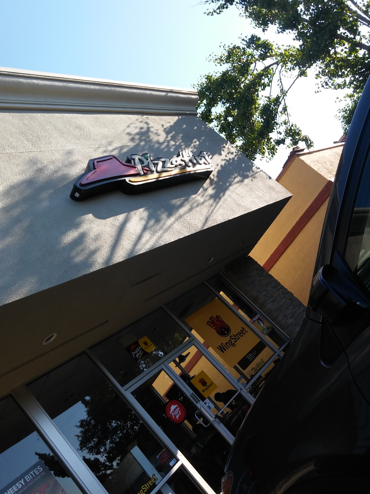 Pizza Hut