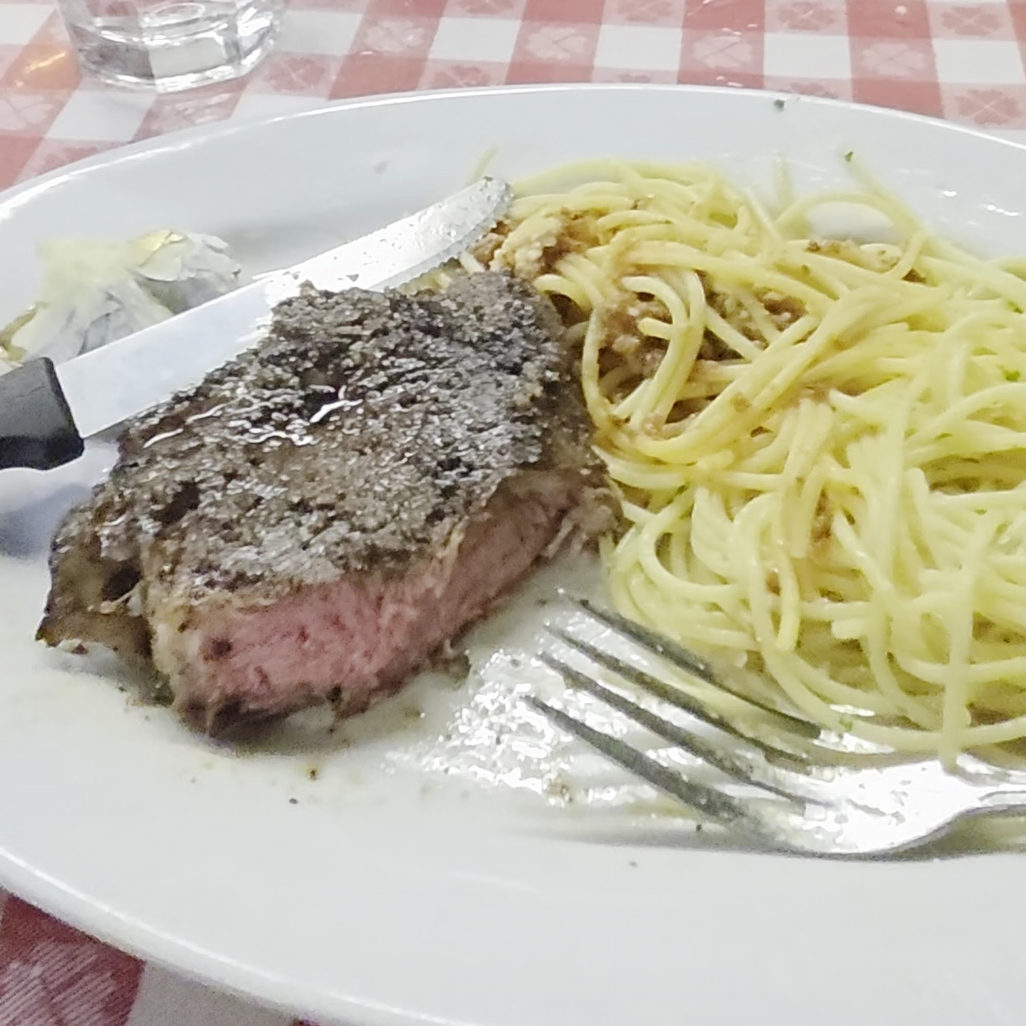 Luigi's Restaurant and Delicatessen Bakersfield