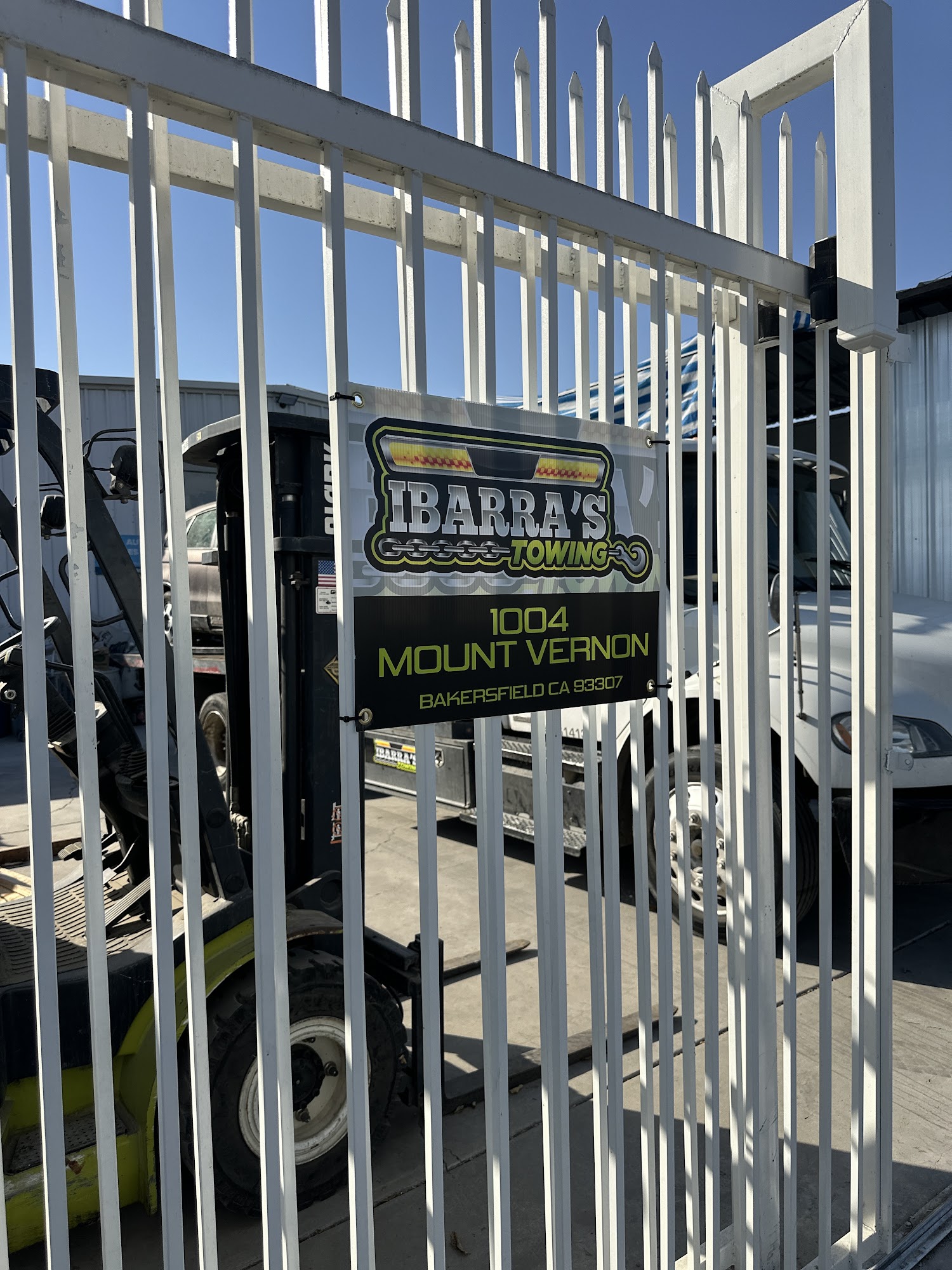 Ibarra’sTowing 1004 Mount Vernon Ave, Bakersfield