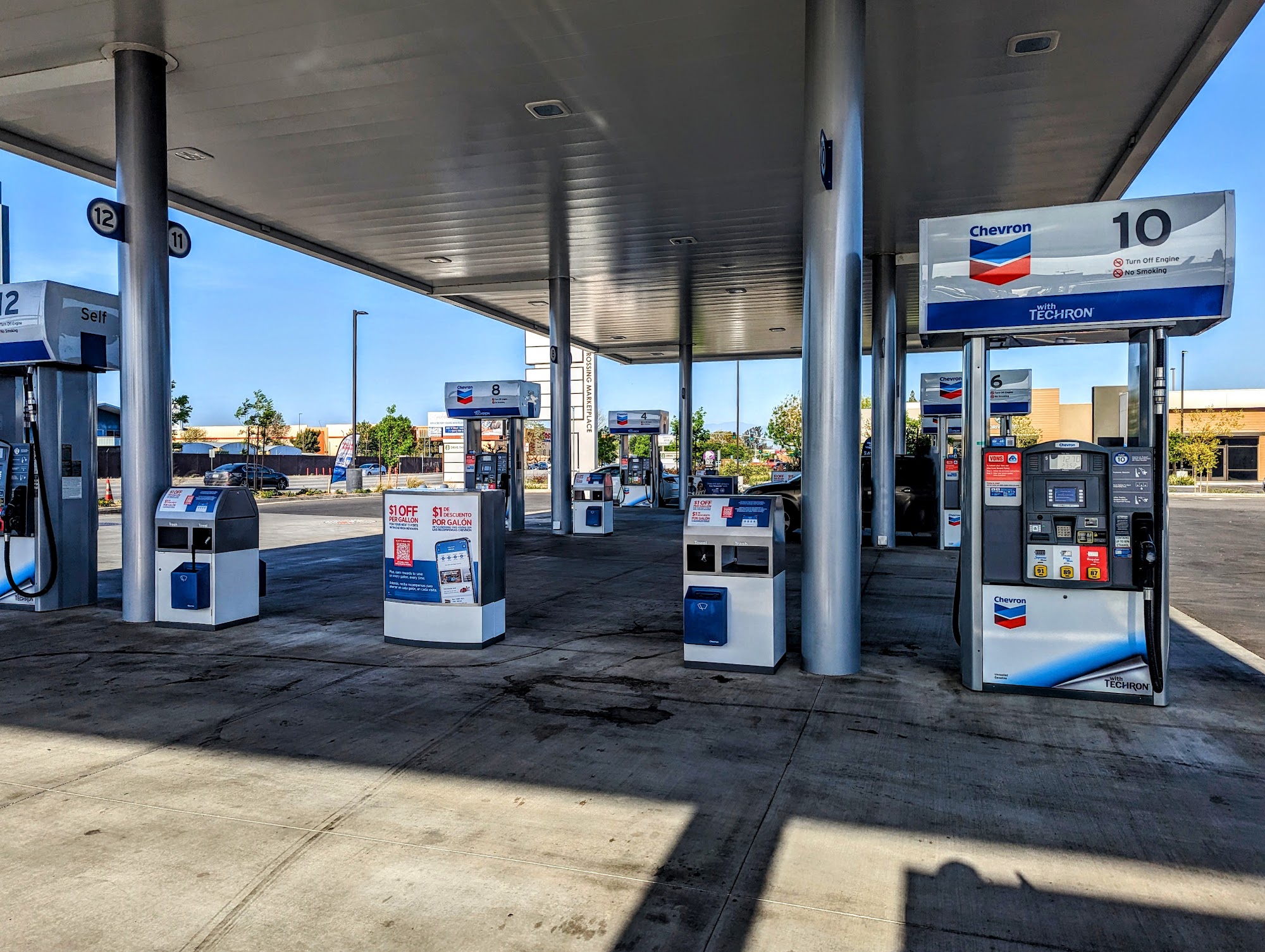Instastop Chevron Bakersfield