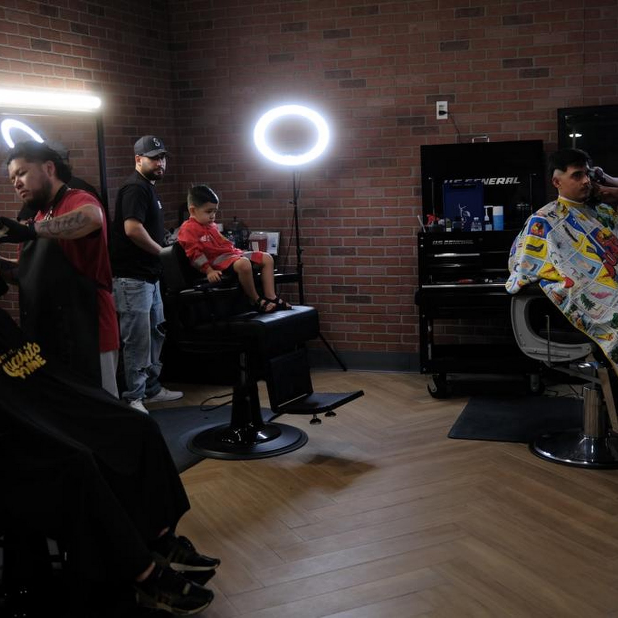 Jozay's Barbershop 4823 Stockdale Hwy, Bakersfield California 93309
