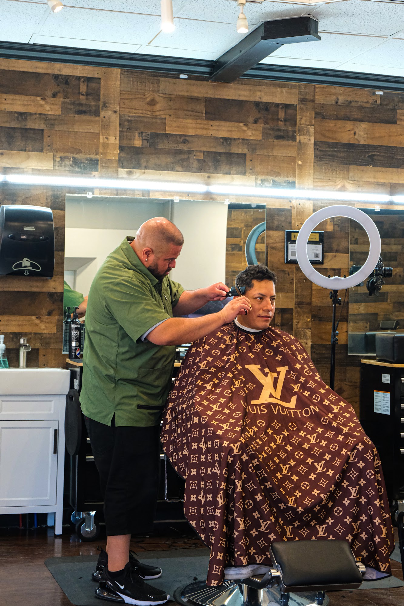 The Tailored Cut 1700 Chester Ave, Bakersfield California 93301