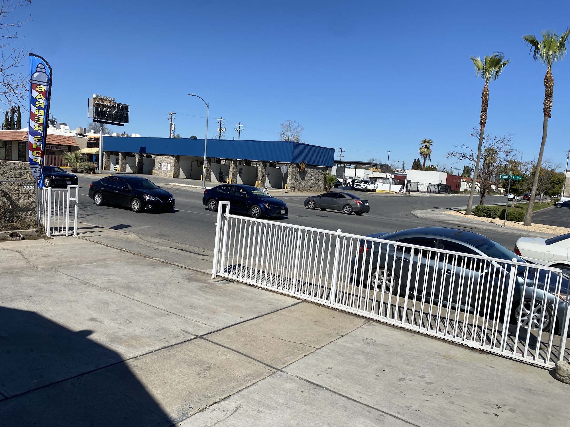 LA RAZA BARBERSHOP 1525 Brundage Ln, Bakersfield California 93304