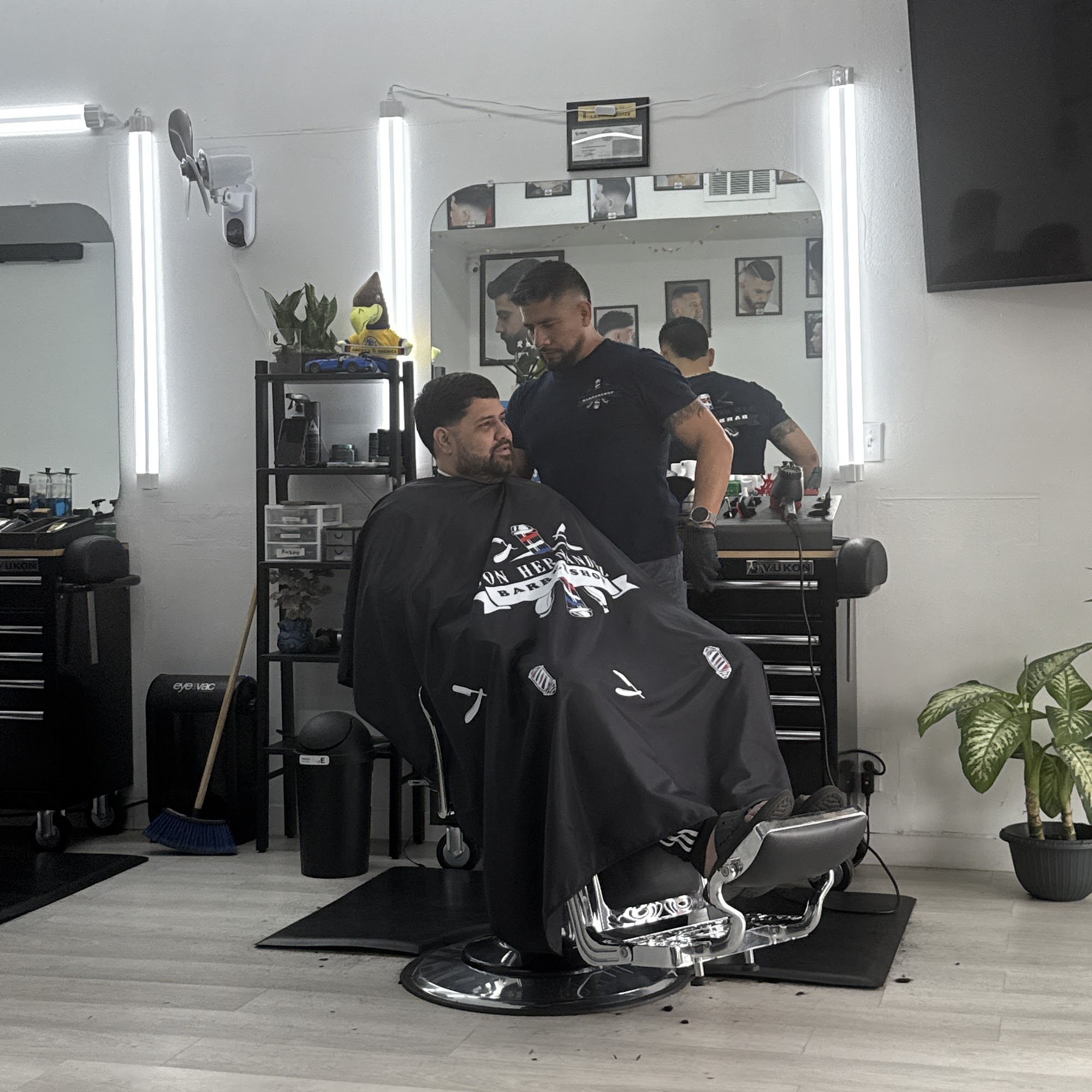 Don Hernandez Barbershop