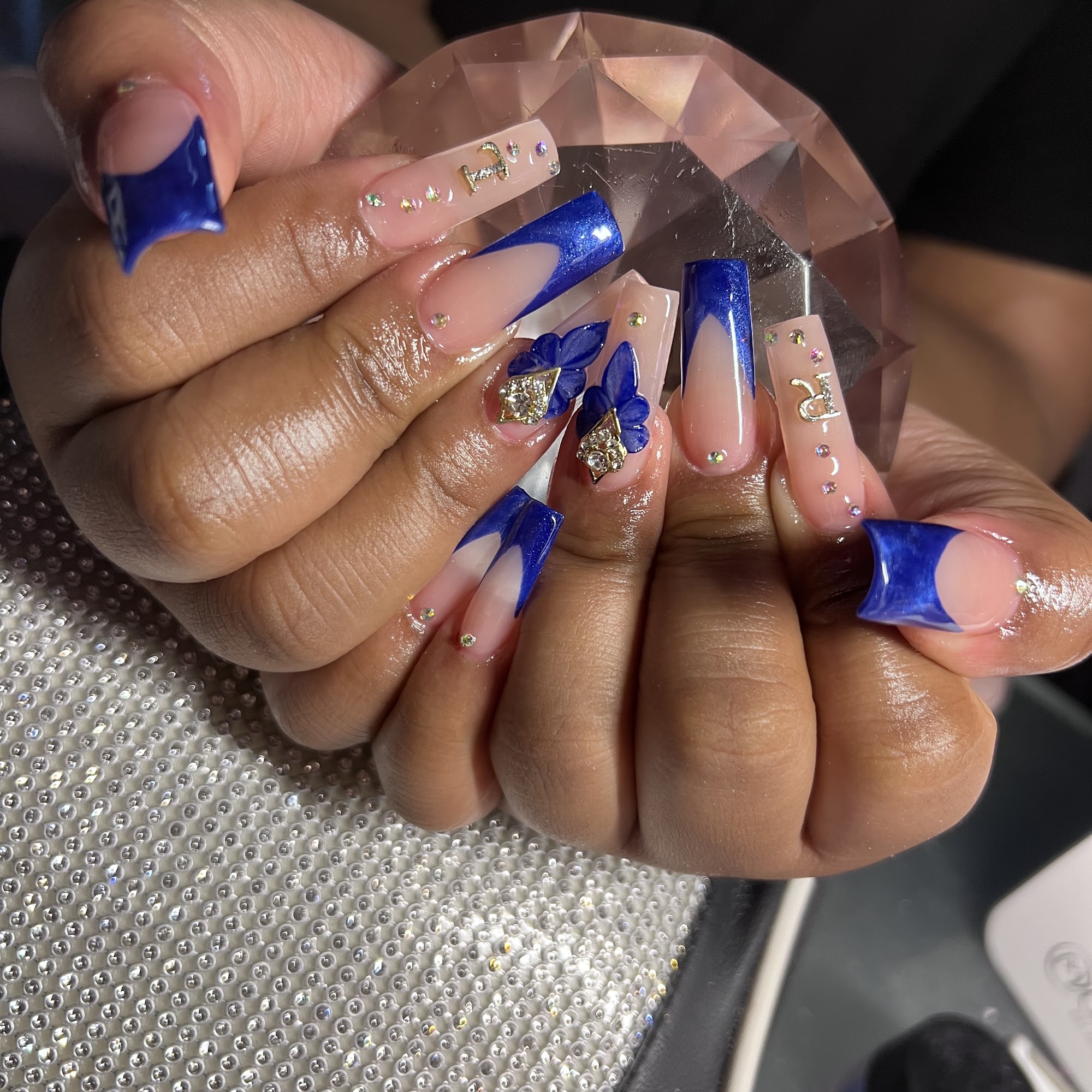 Nailz Medina Hutchison St #224, Barstow California 92311