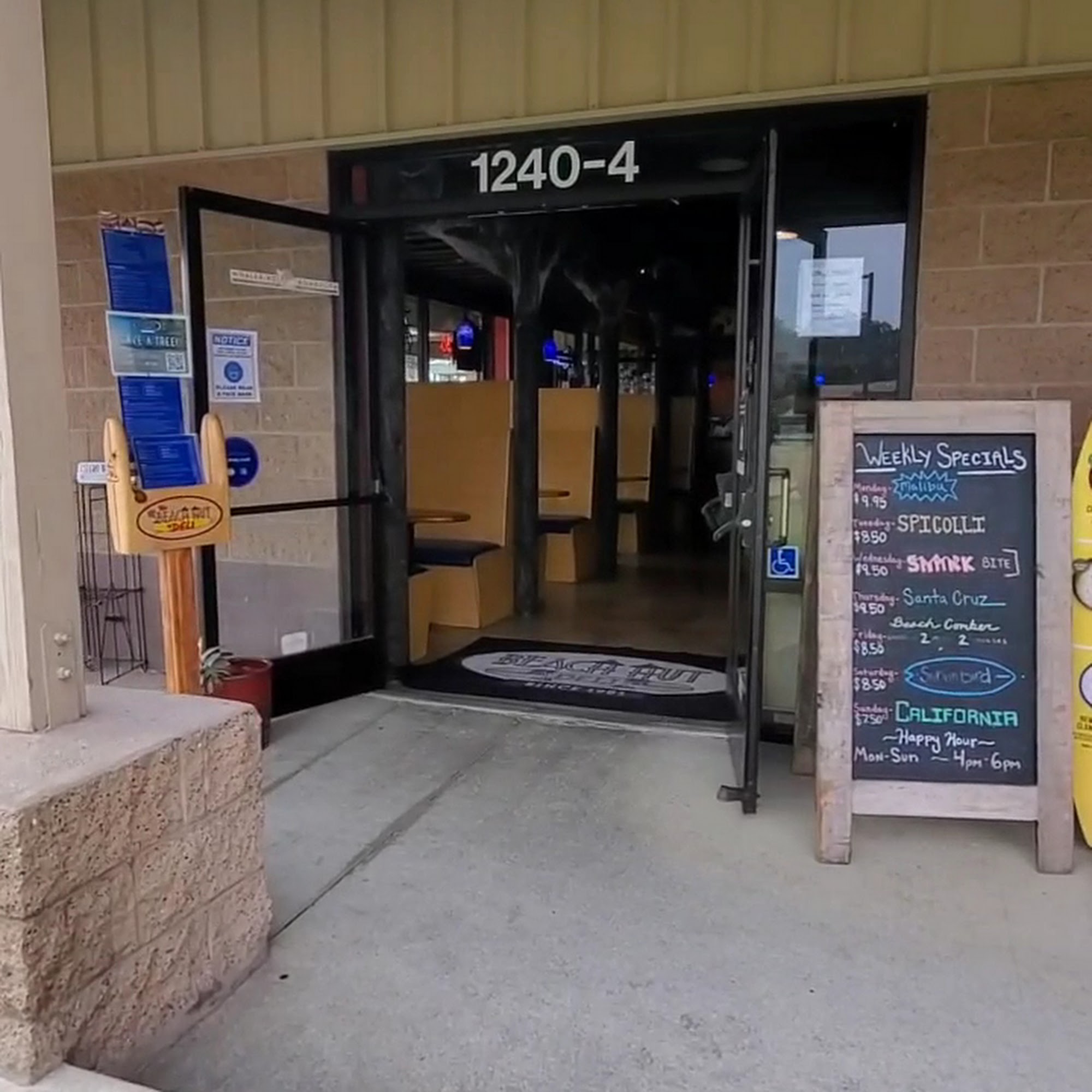The Beach Hut Deli Baywood-Los Osos