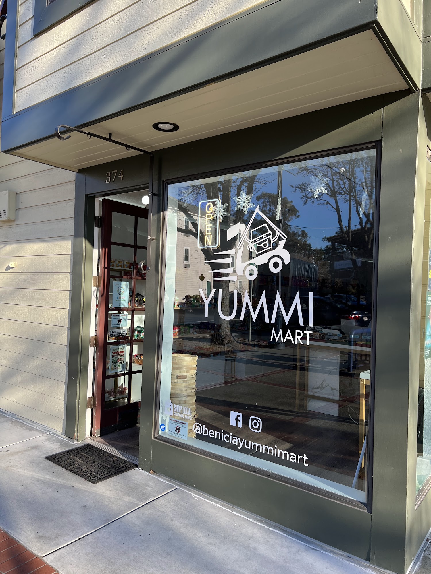 Yummi Mart Benicia