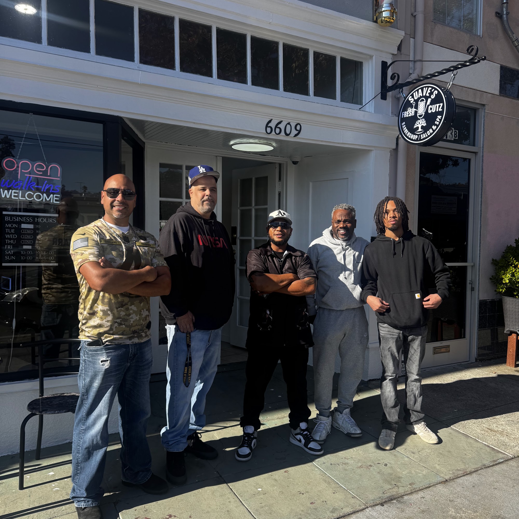 Suave's Fresh Cutz Barbershop & Salon