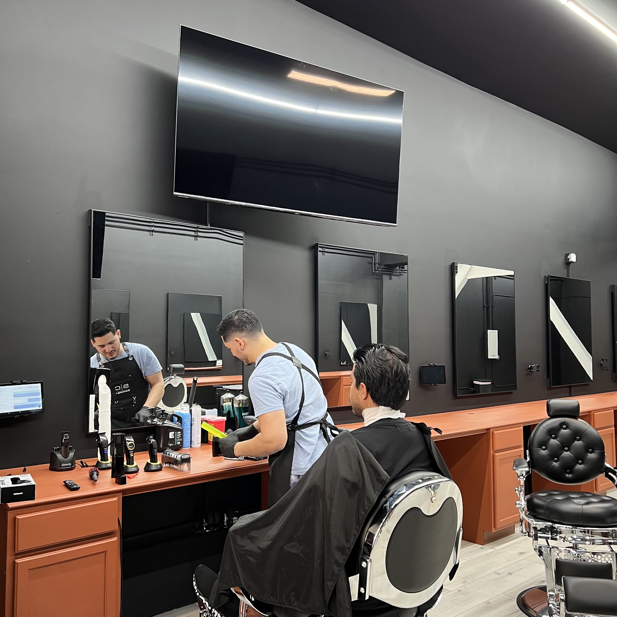 Lineage Barbershop 1724 University Ave, Berkeley California 94703