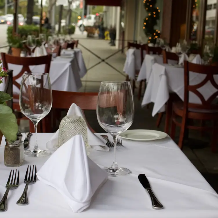Photo credit: opentable