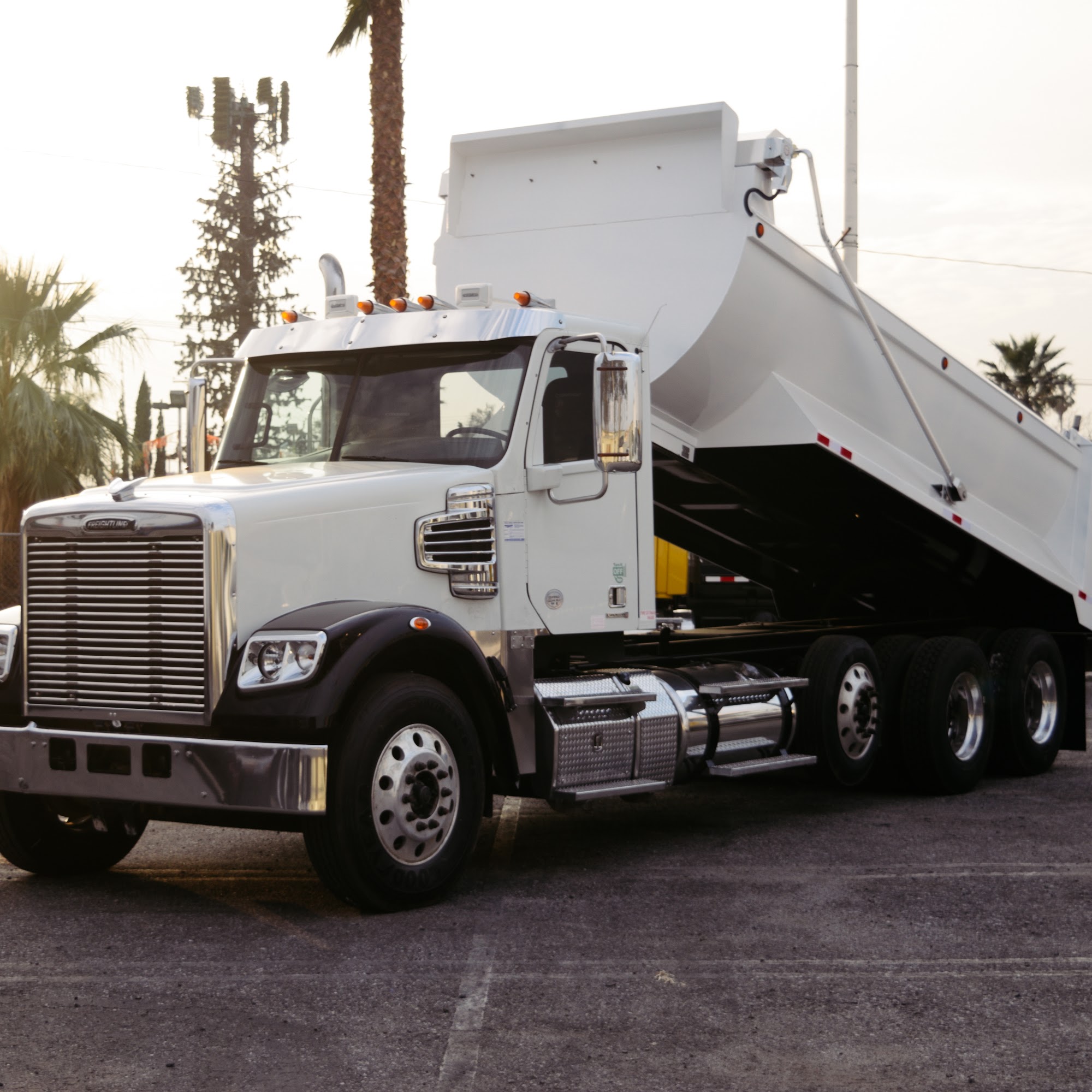 Extra Mile Truck Sales Bloomington