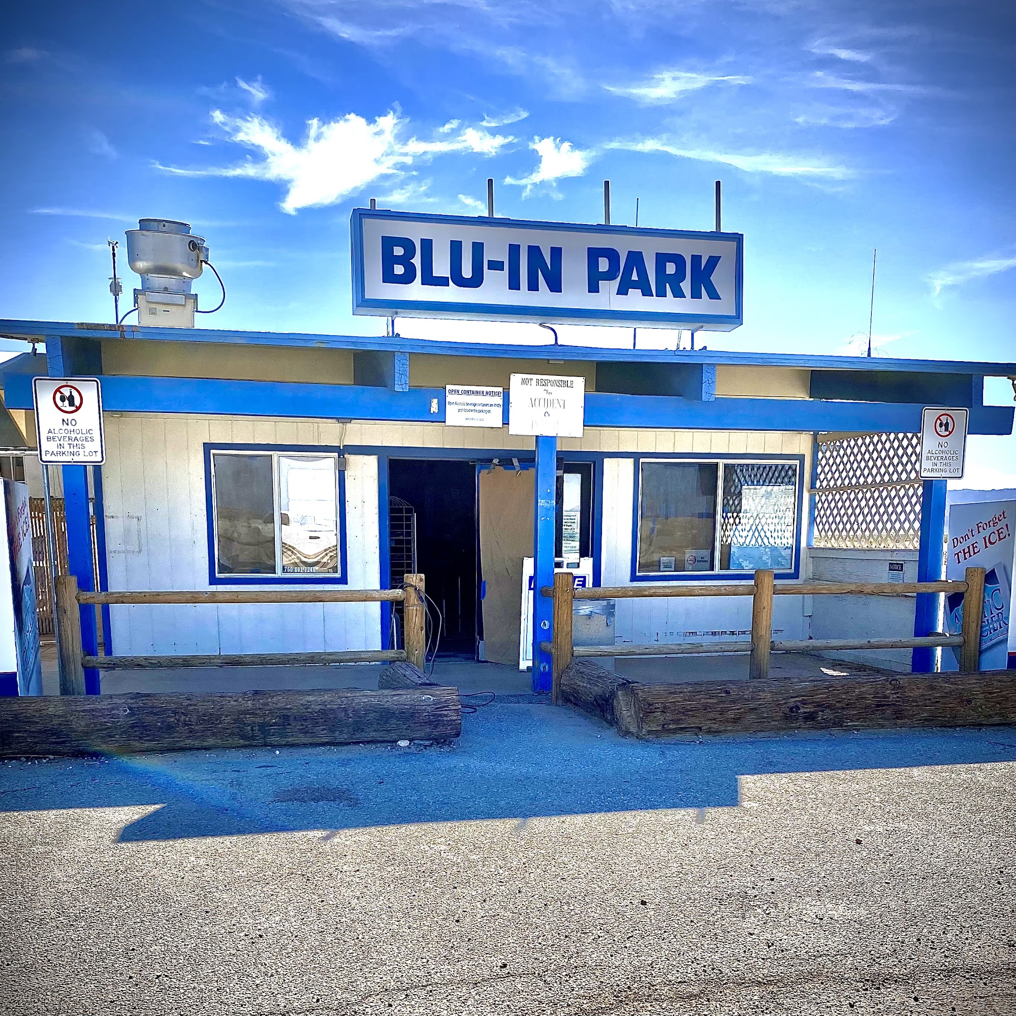 Blu In Cafe Borrego Springs