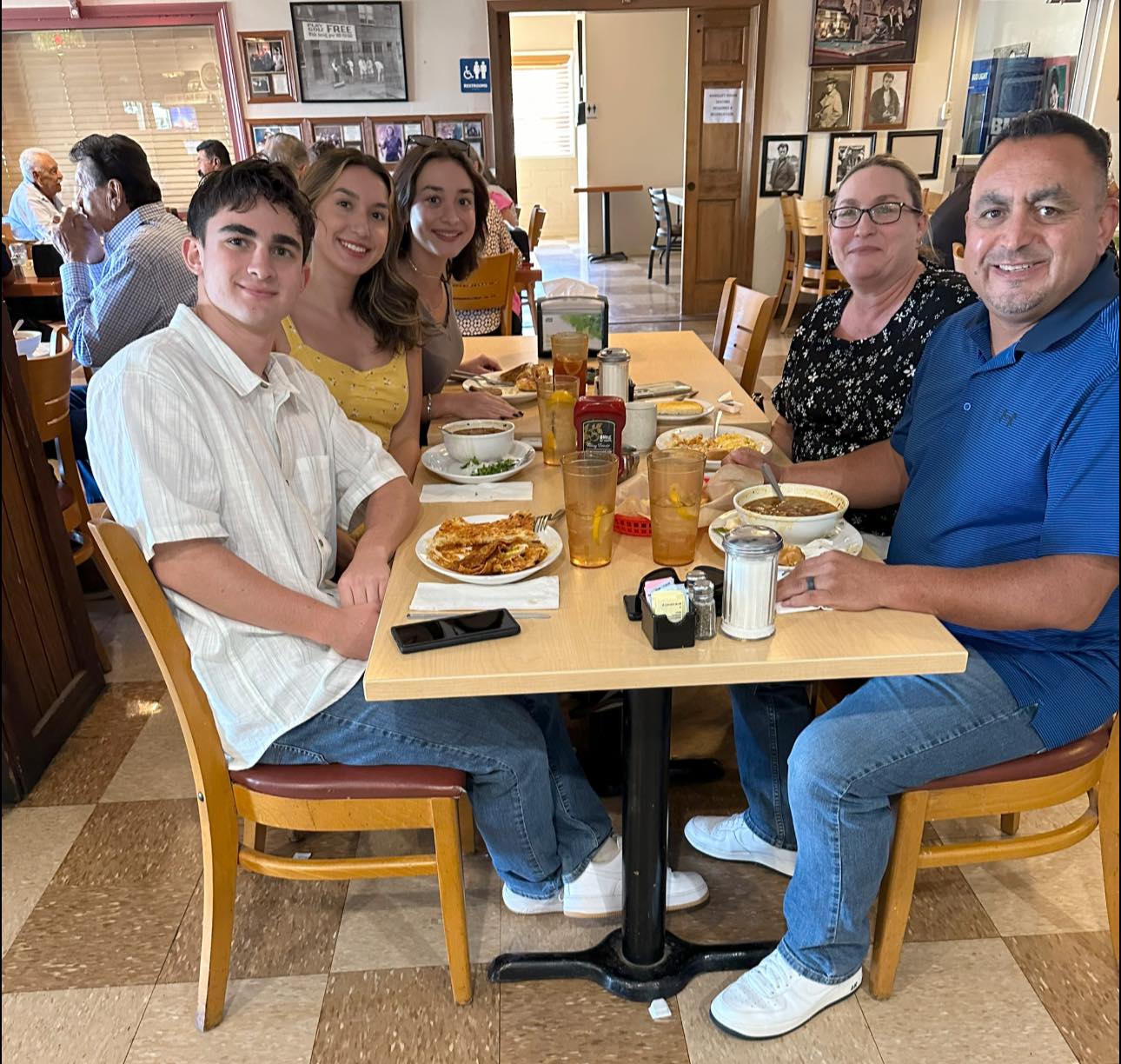 Brownie's Diner Brawley