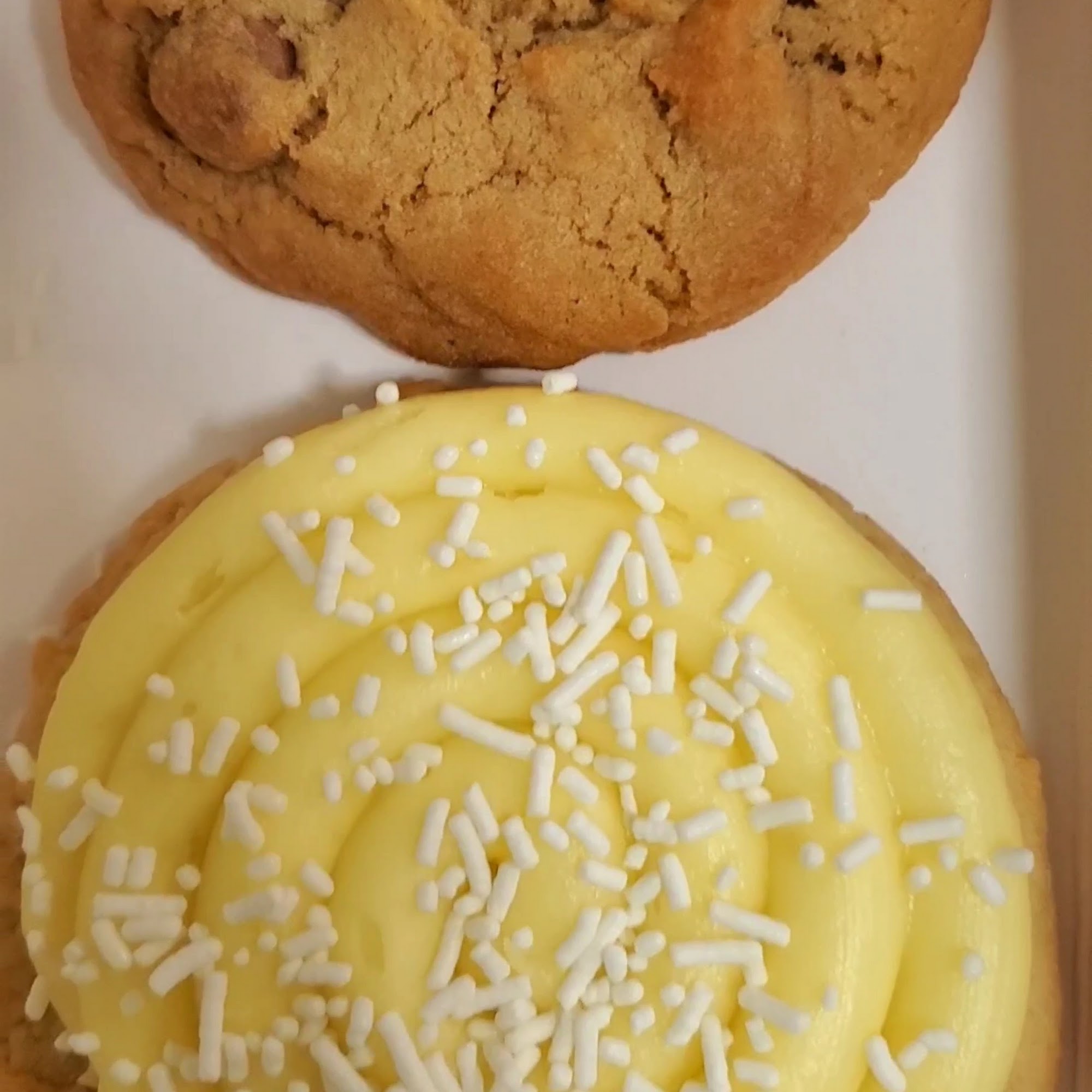 Crumbl Brea