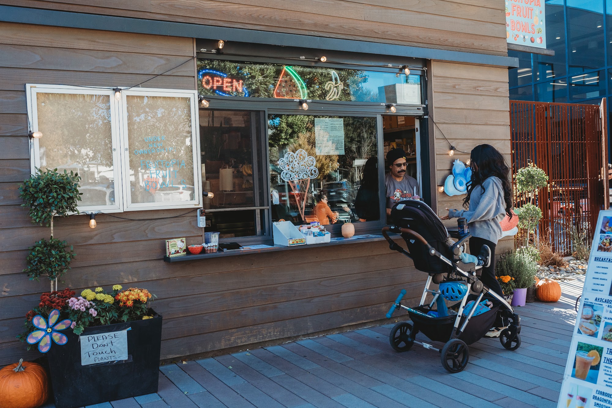 Fruitopia Fruit Bowls 104 Oak St, Brentwood, CA 94513