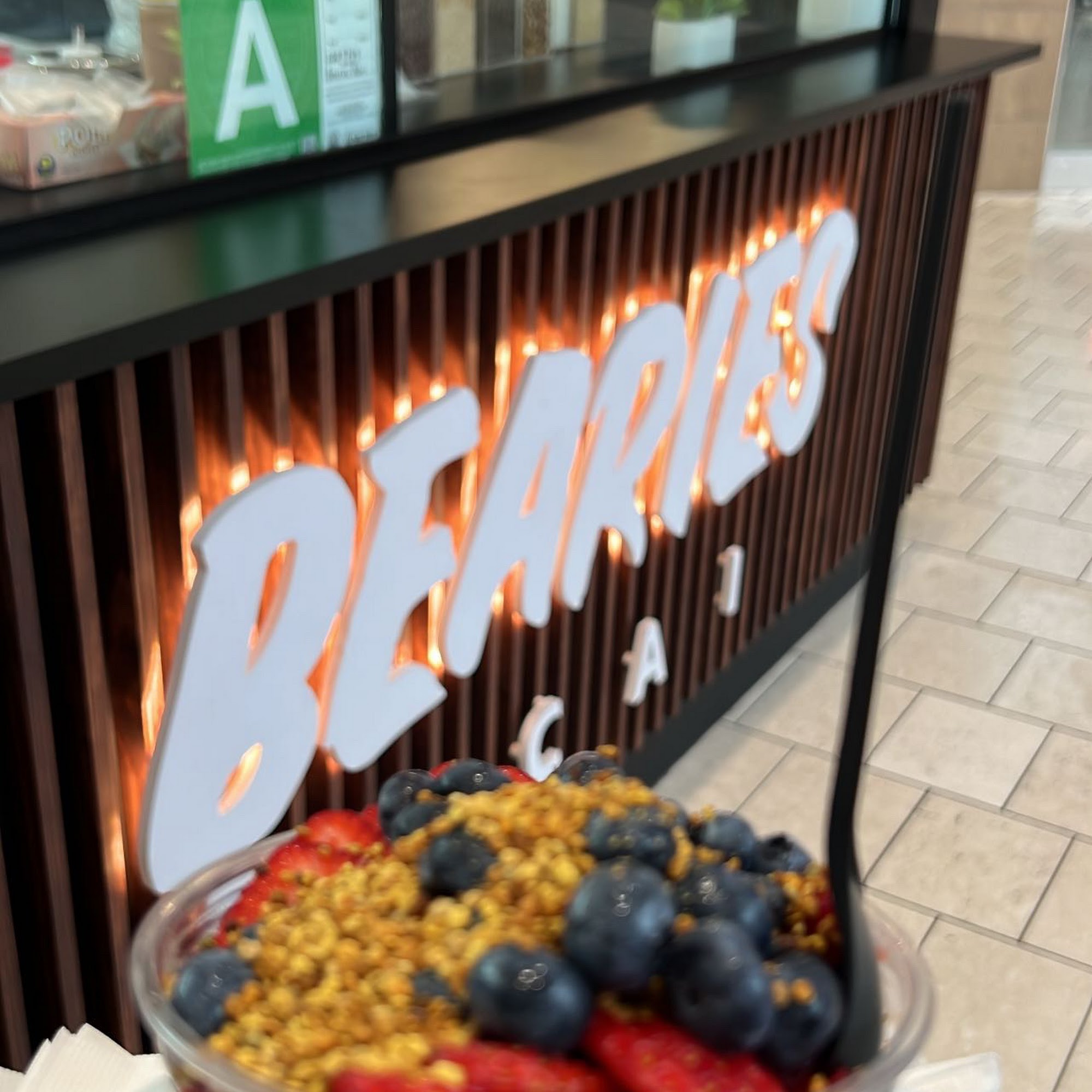 Bearies Acai - Topanga Canoga Park