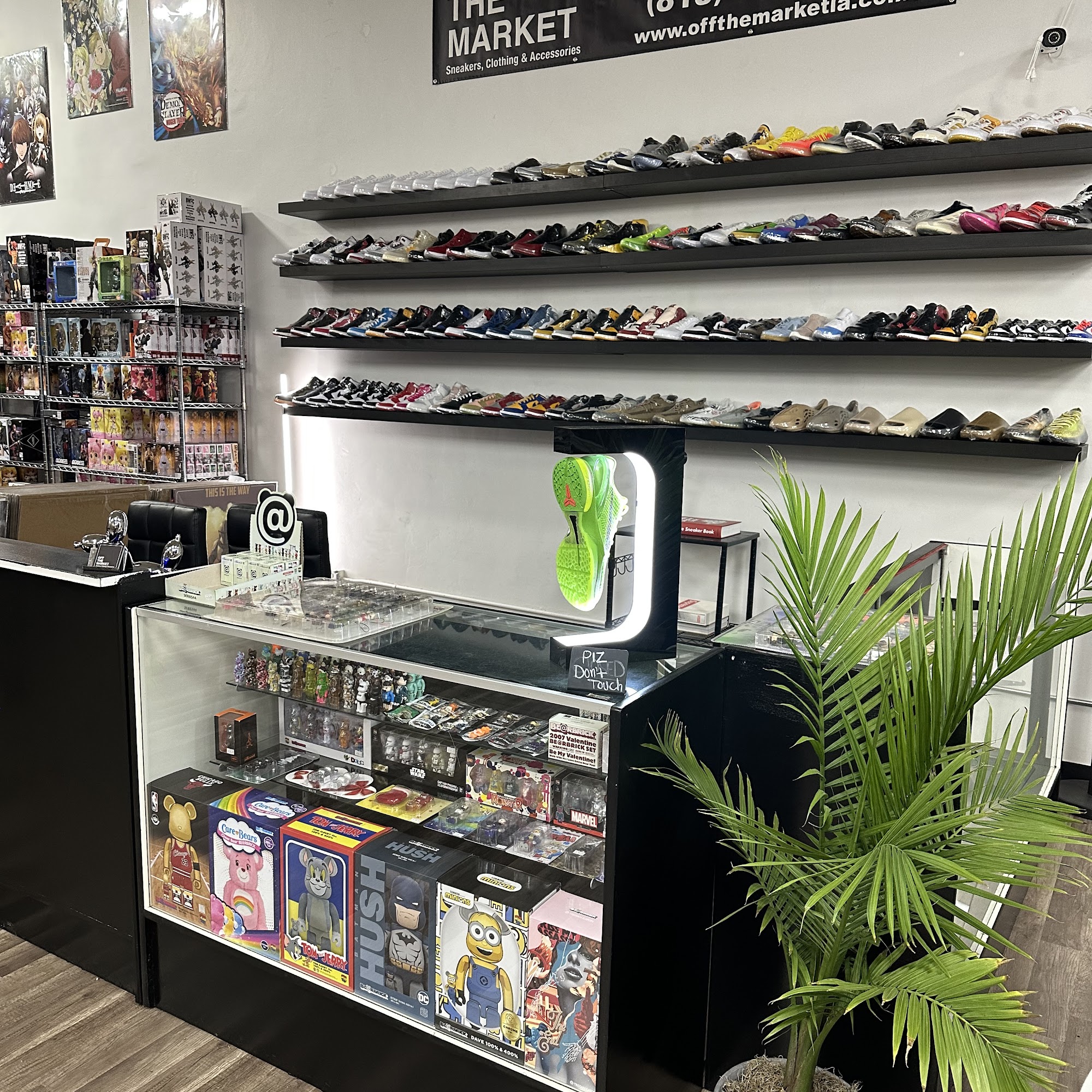 Off The Market LA Canoga Park