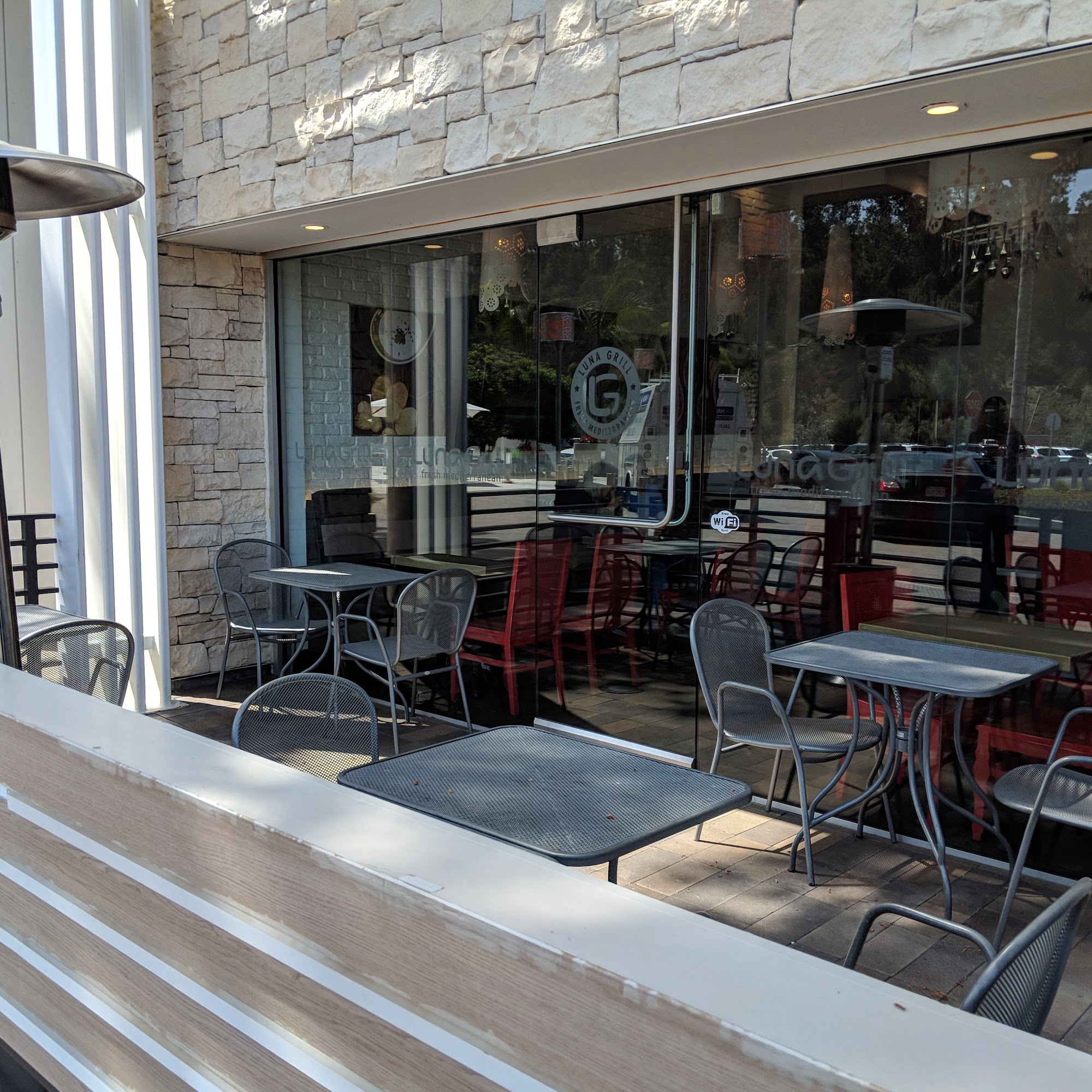 Luna Grill El Camino Real Carlsbad