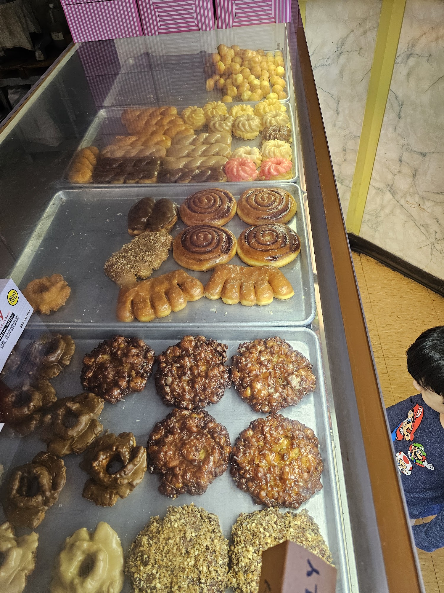 Richards Donuts Menu