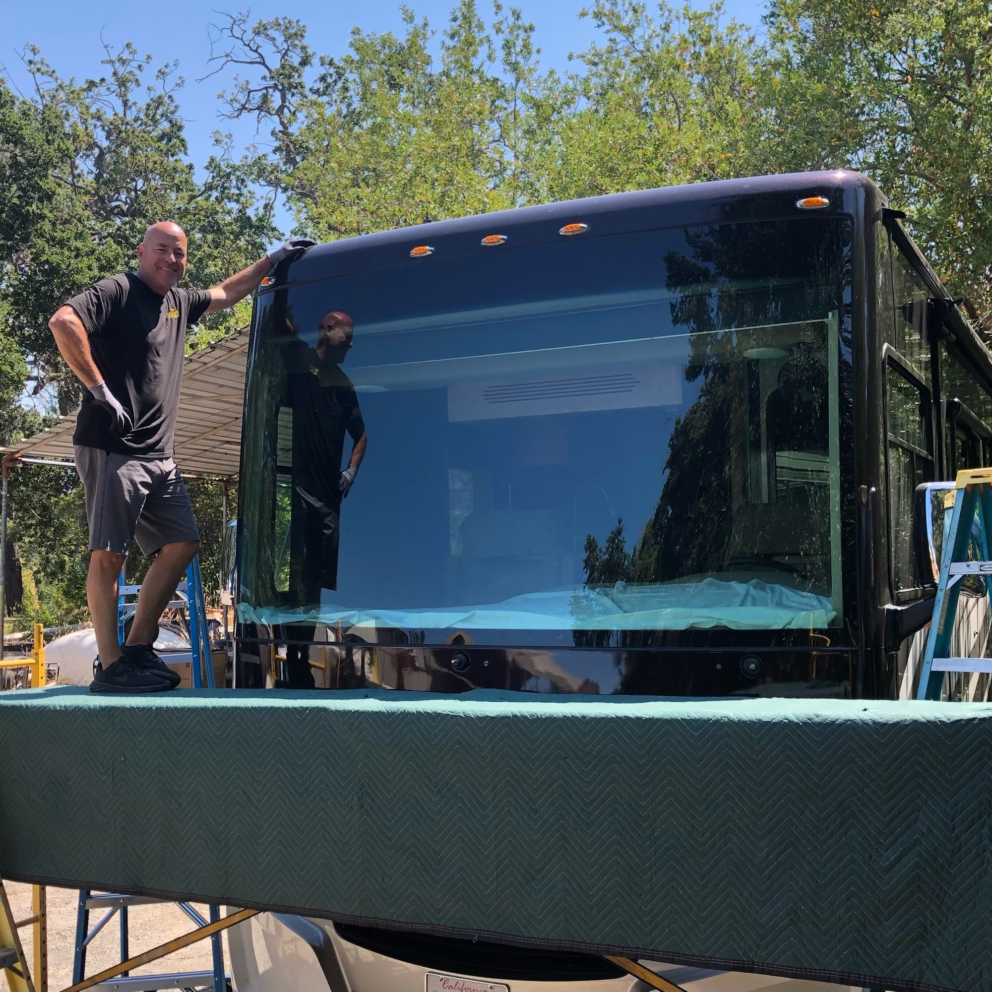 California RV Glass