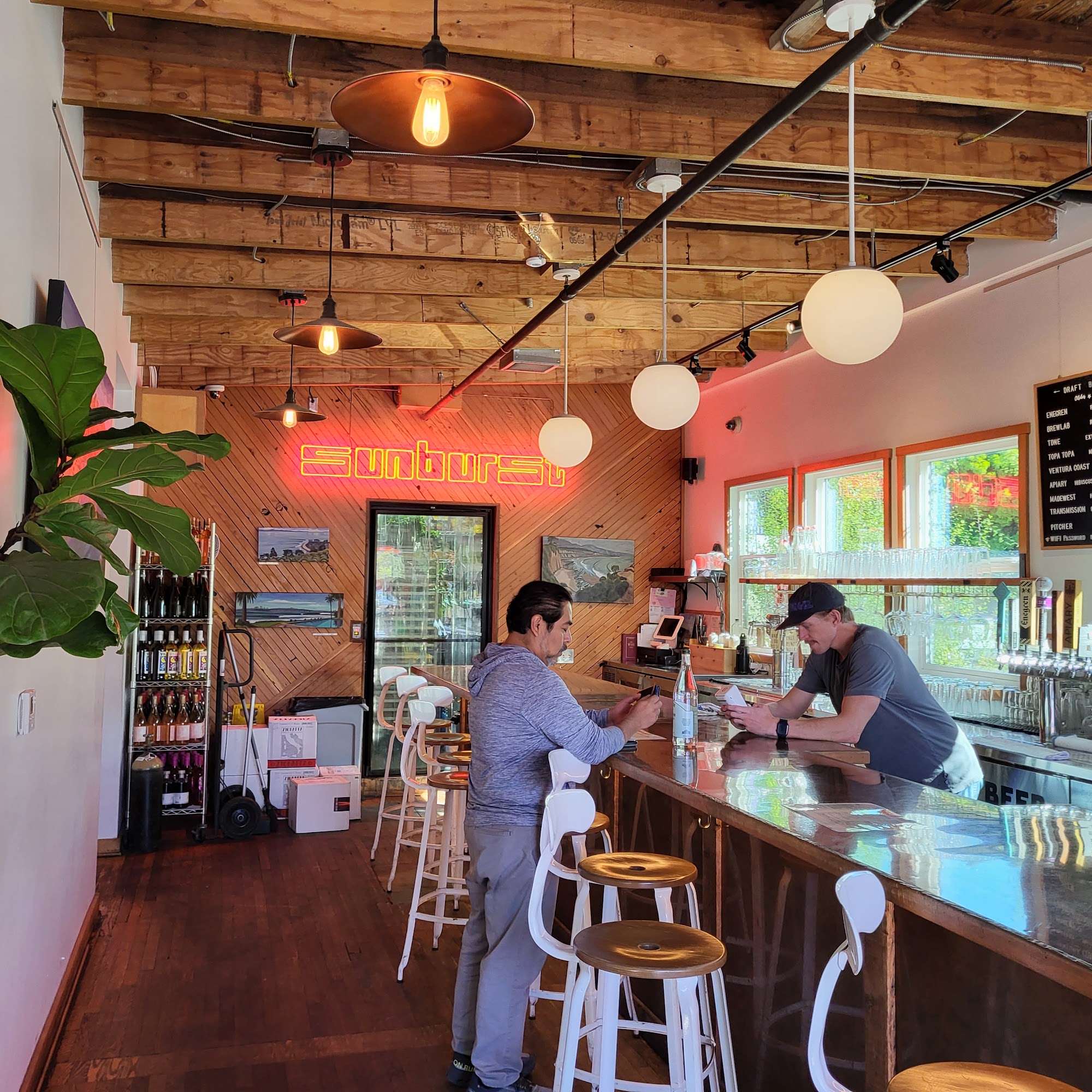 Dang Burger Carpinteria