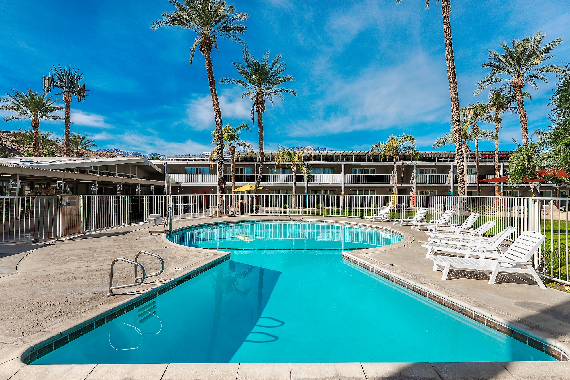 Banyan Palm Springs Cathedral City