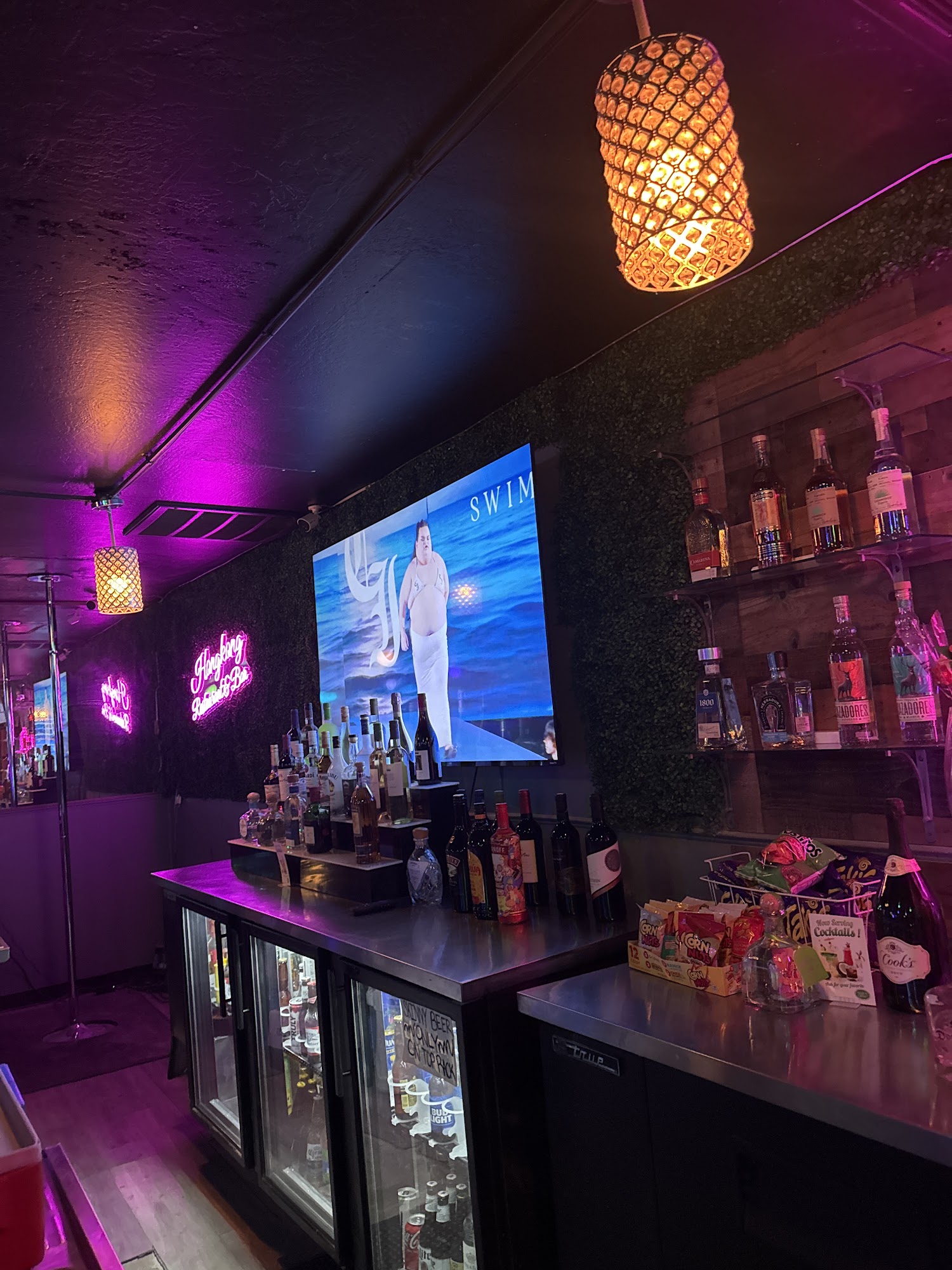 Hong Kong Restaurant & Bar Menu