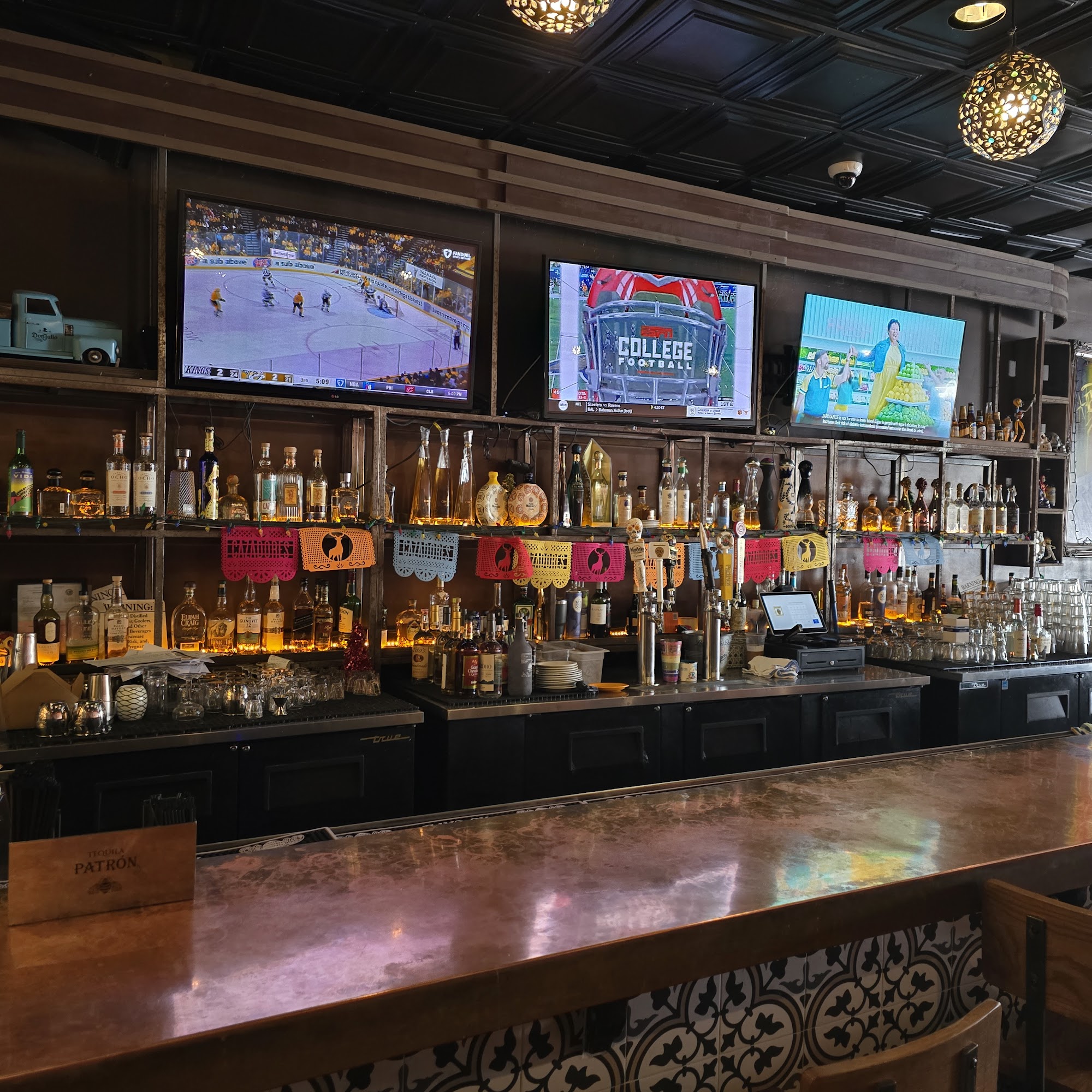 Amor Y Tacos Cerritos