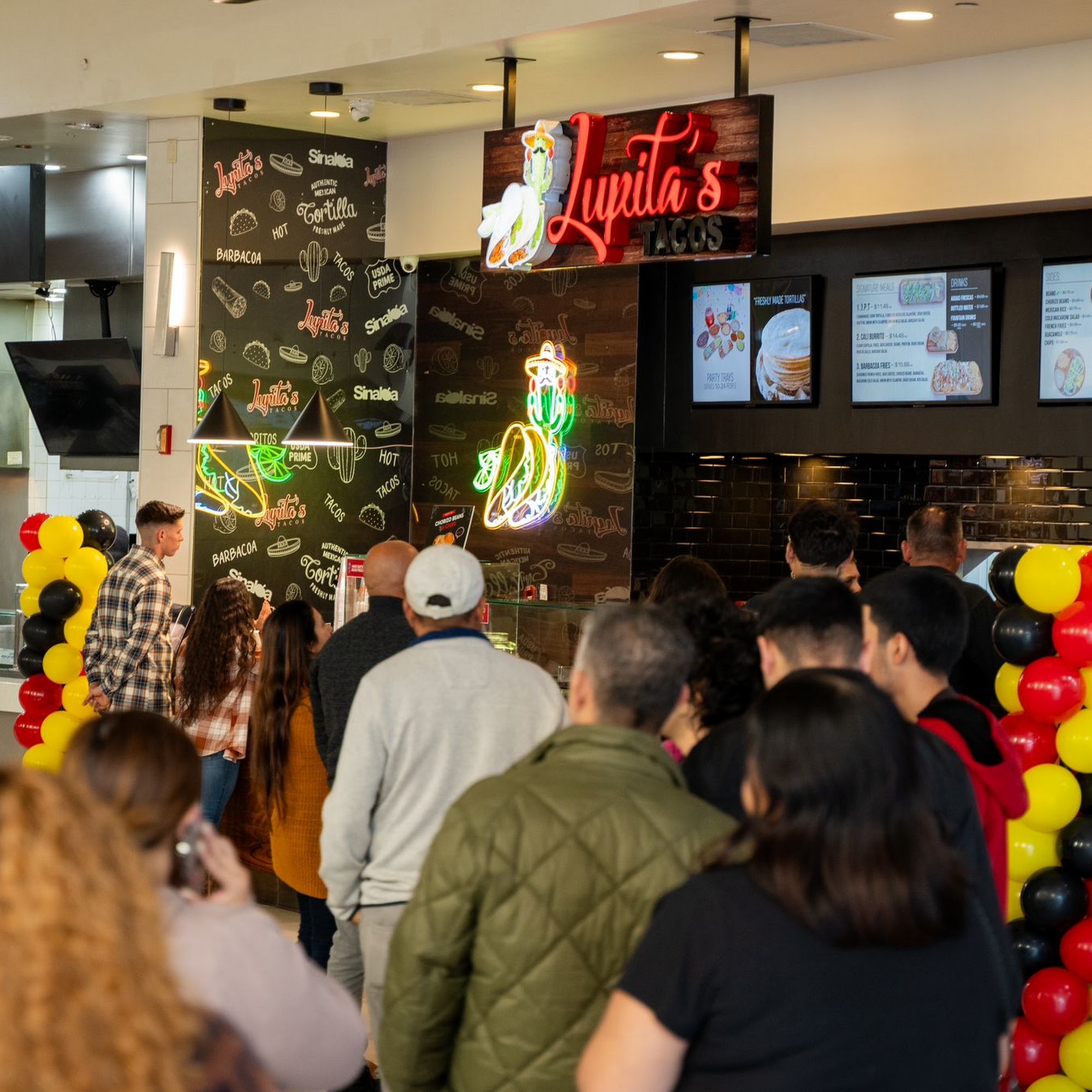 Lupita's Tacos 133 Los Cerritos Center, Cerritos