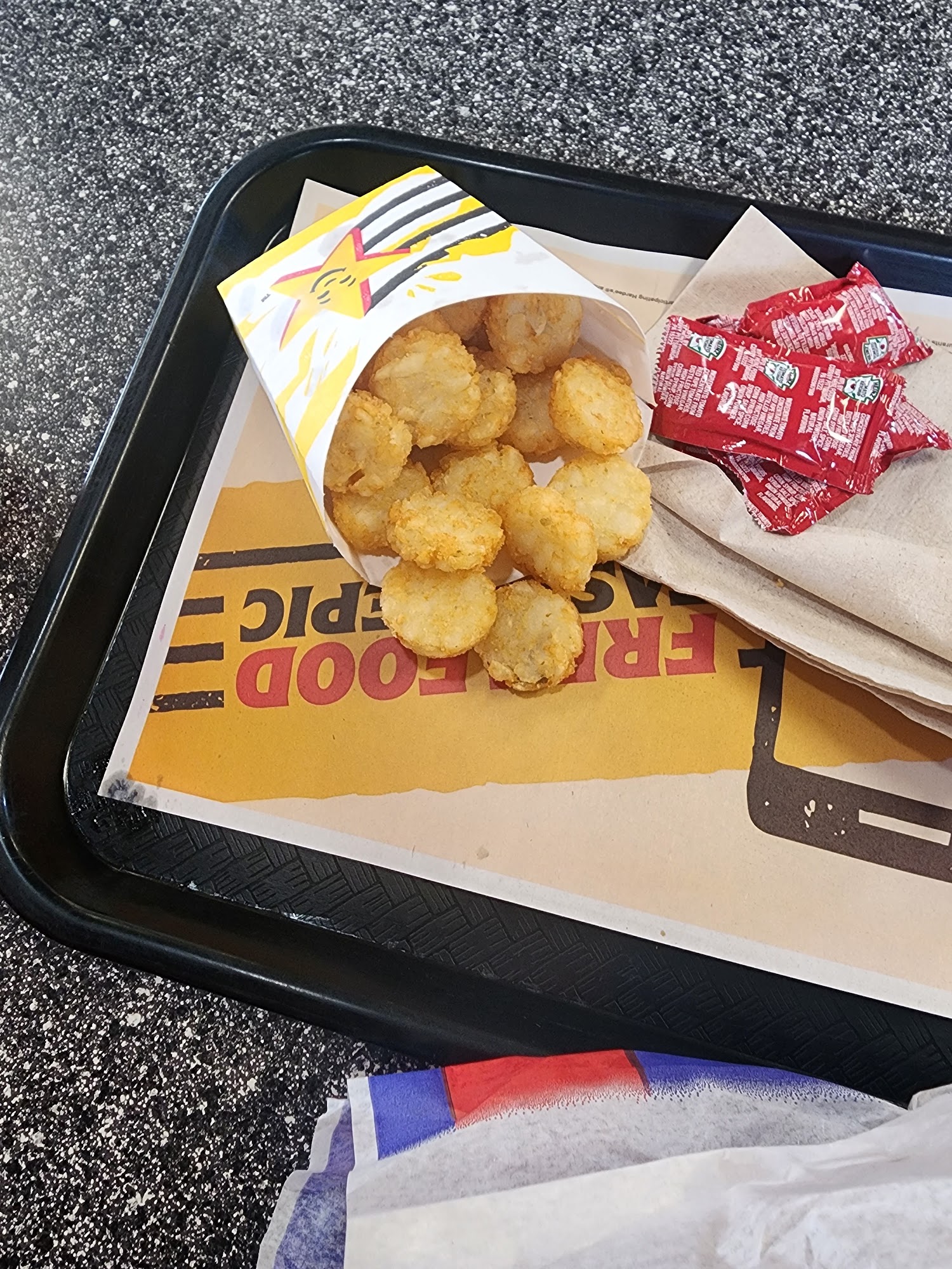 Carl’s·Jr.