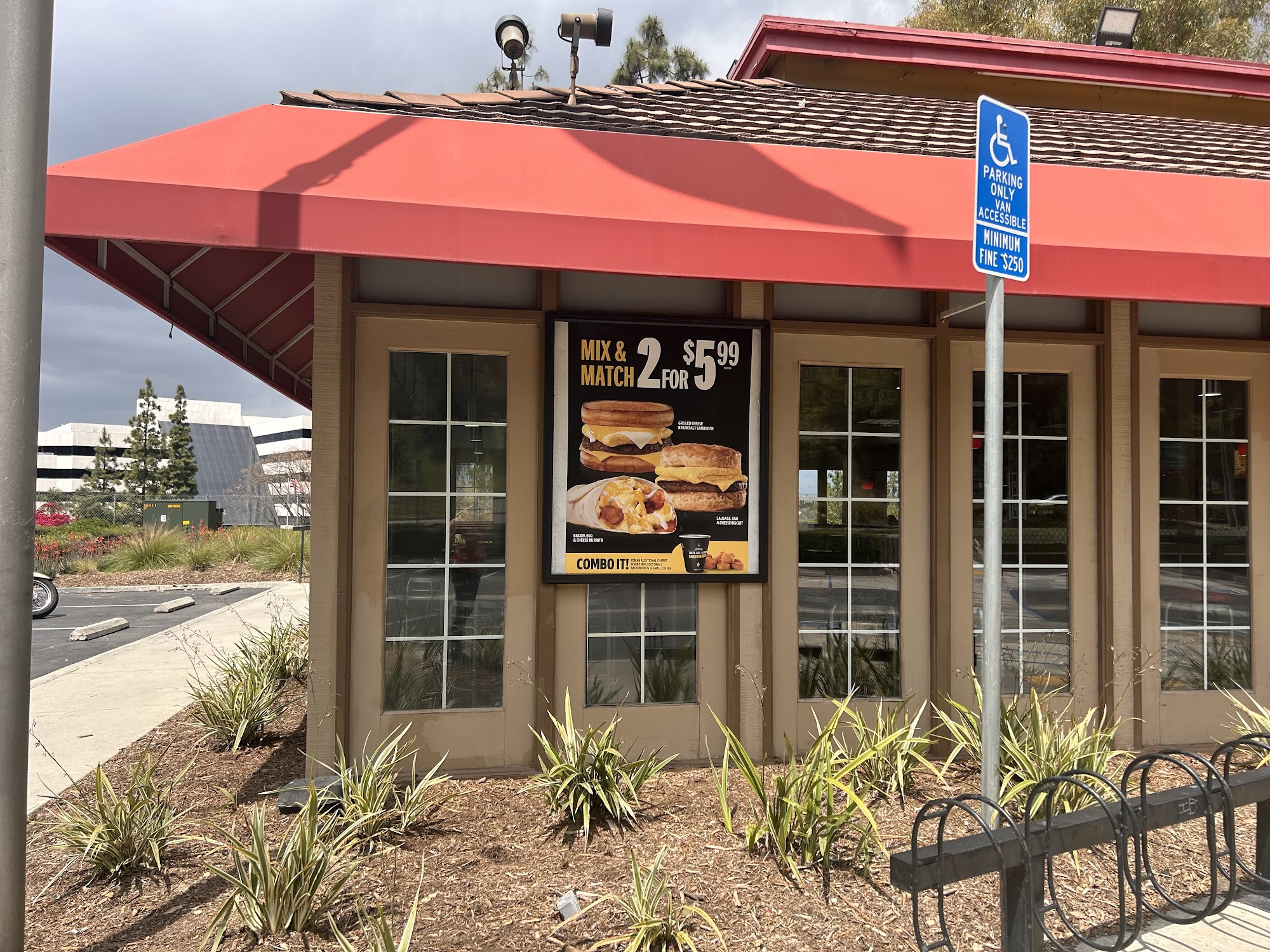 Carl’s Jr.
