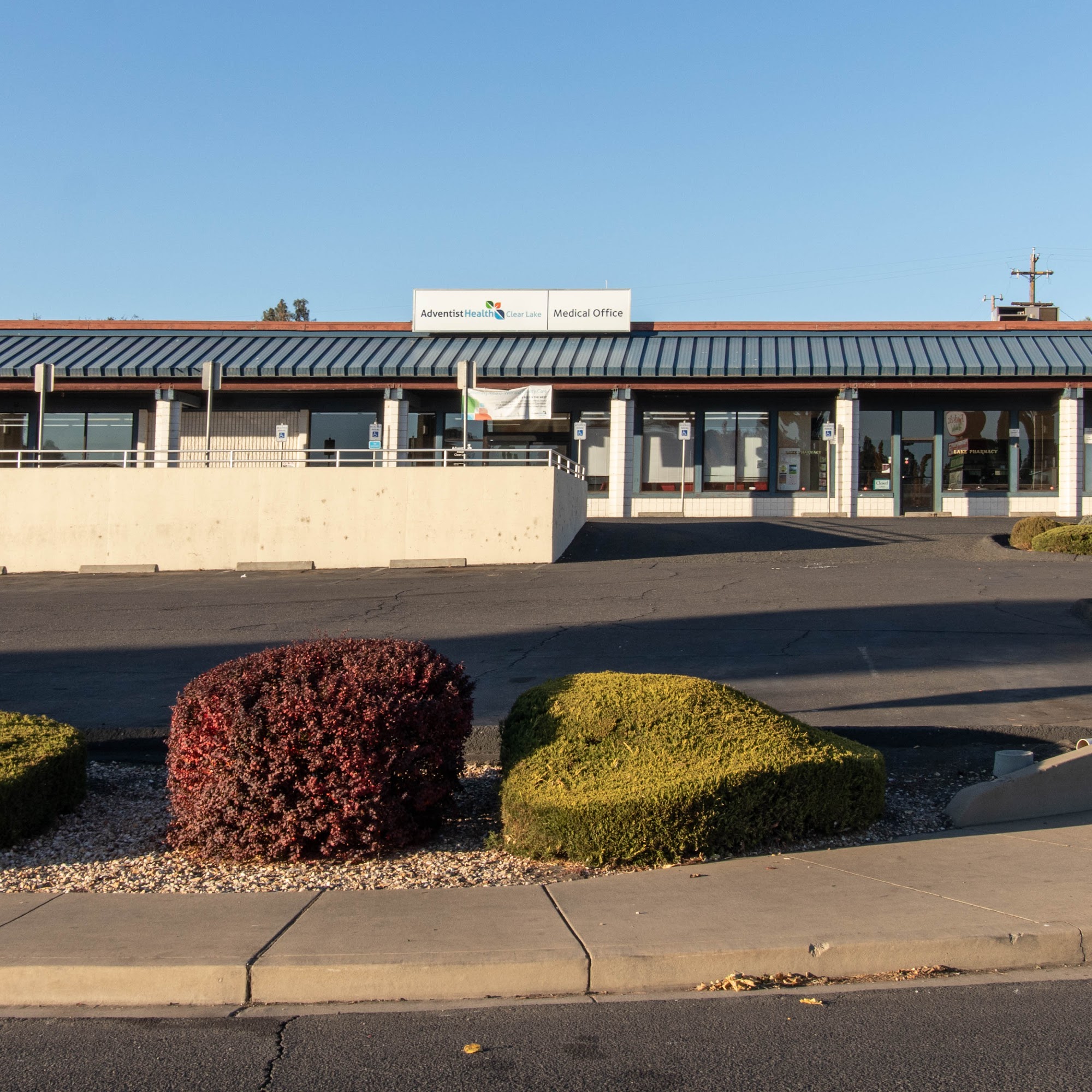 Dental: Adventist Health Clear Lake 15230 Lakeshore Dr #105, Clearlake California 95422