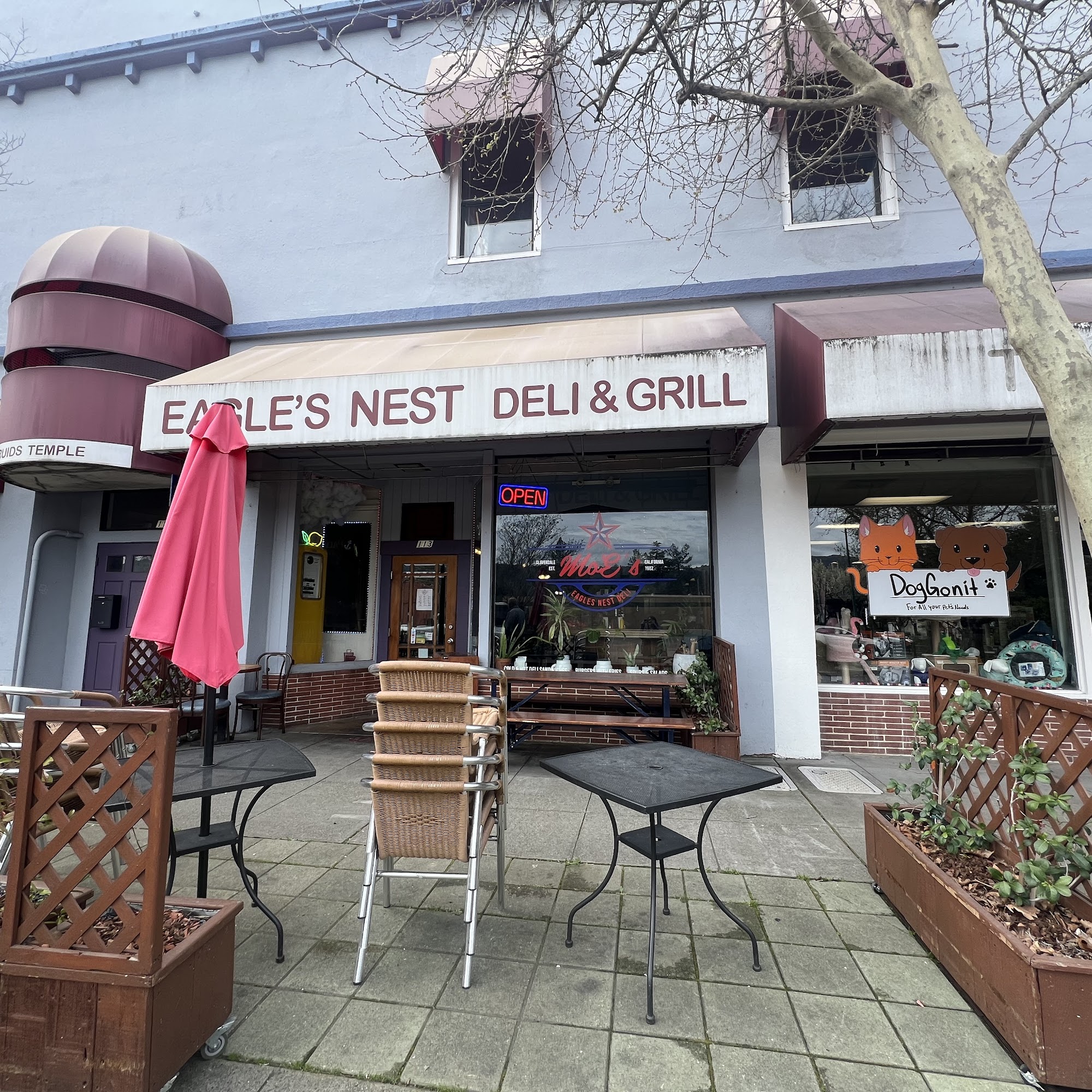 MoE's Eagles Nest Deli, LLC Cloverdale