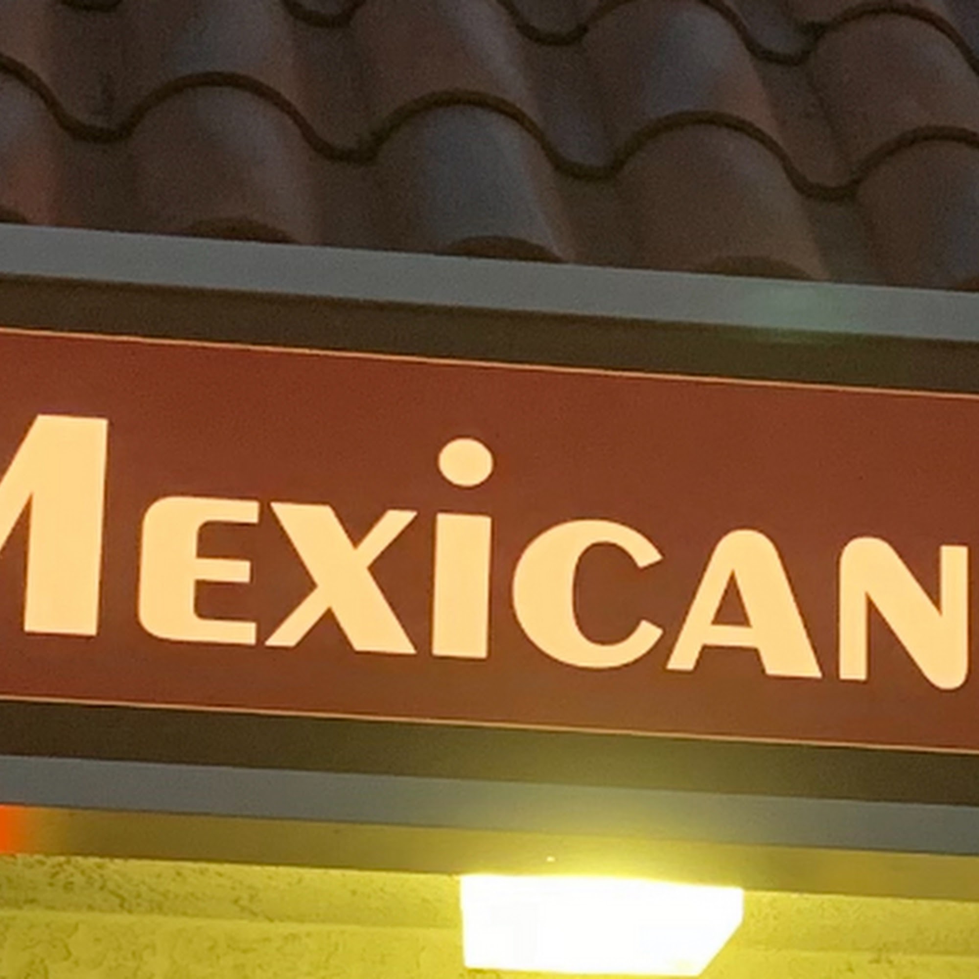 El Pollo Dorado Colton