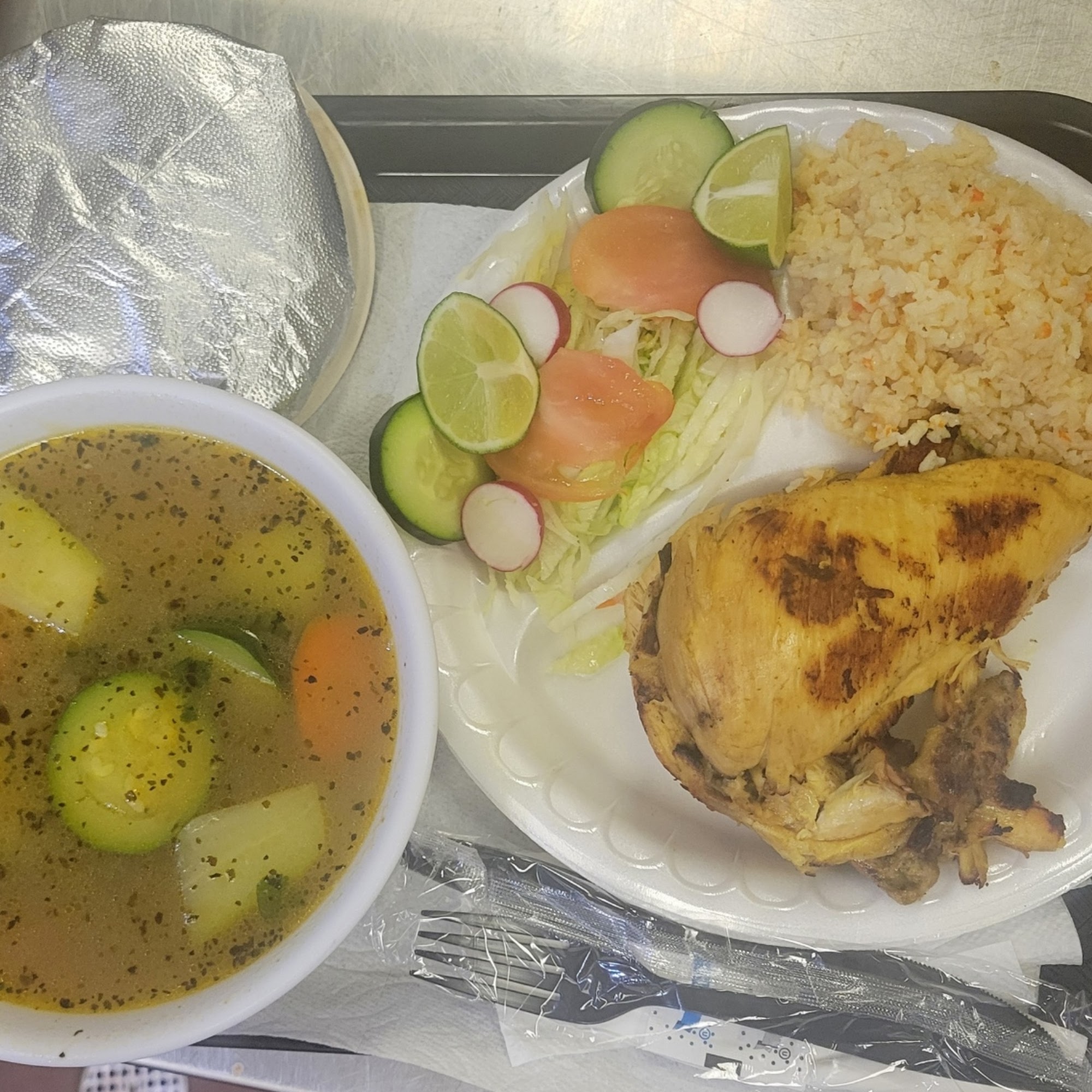 Pupuseria La Estrella 863 N Rancho Ave, Colton