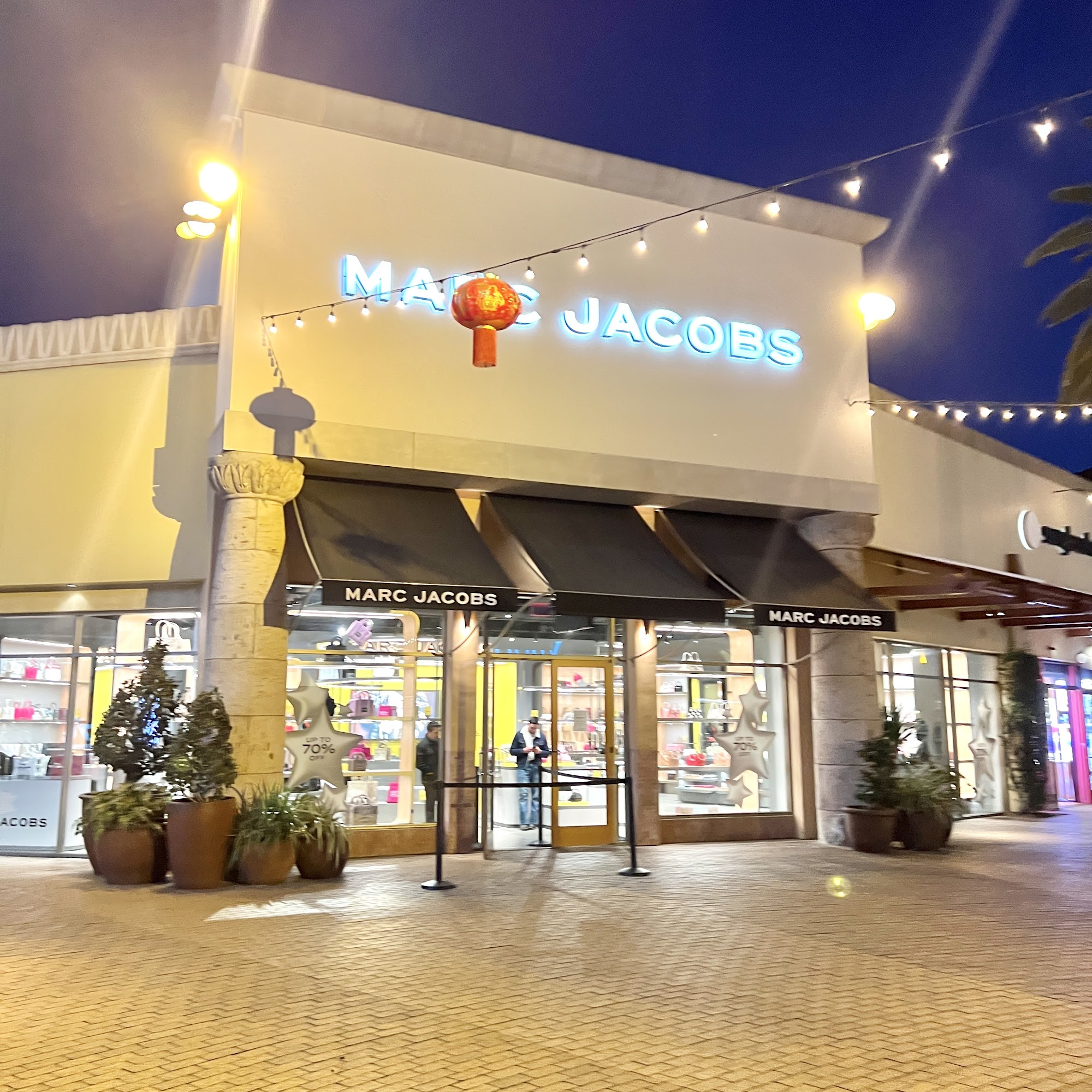 Marc Jacobs - Citadel Outlets Commerce