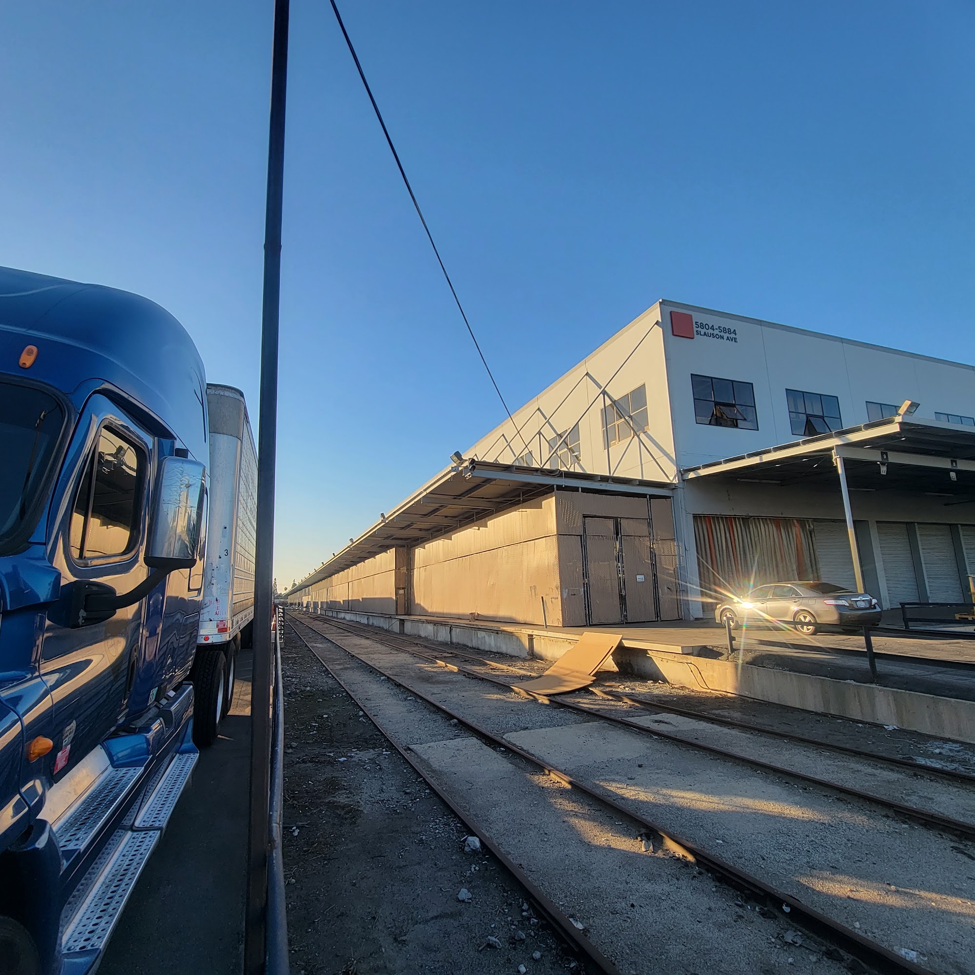 HD Buttercup Warehouse Commerce